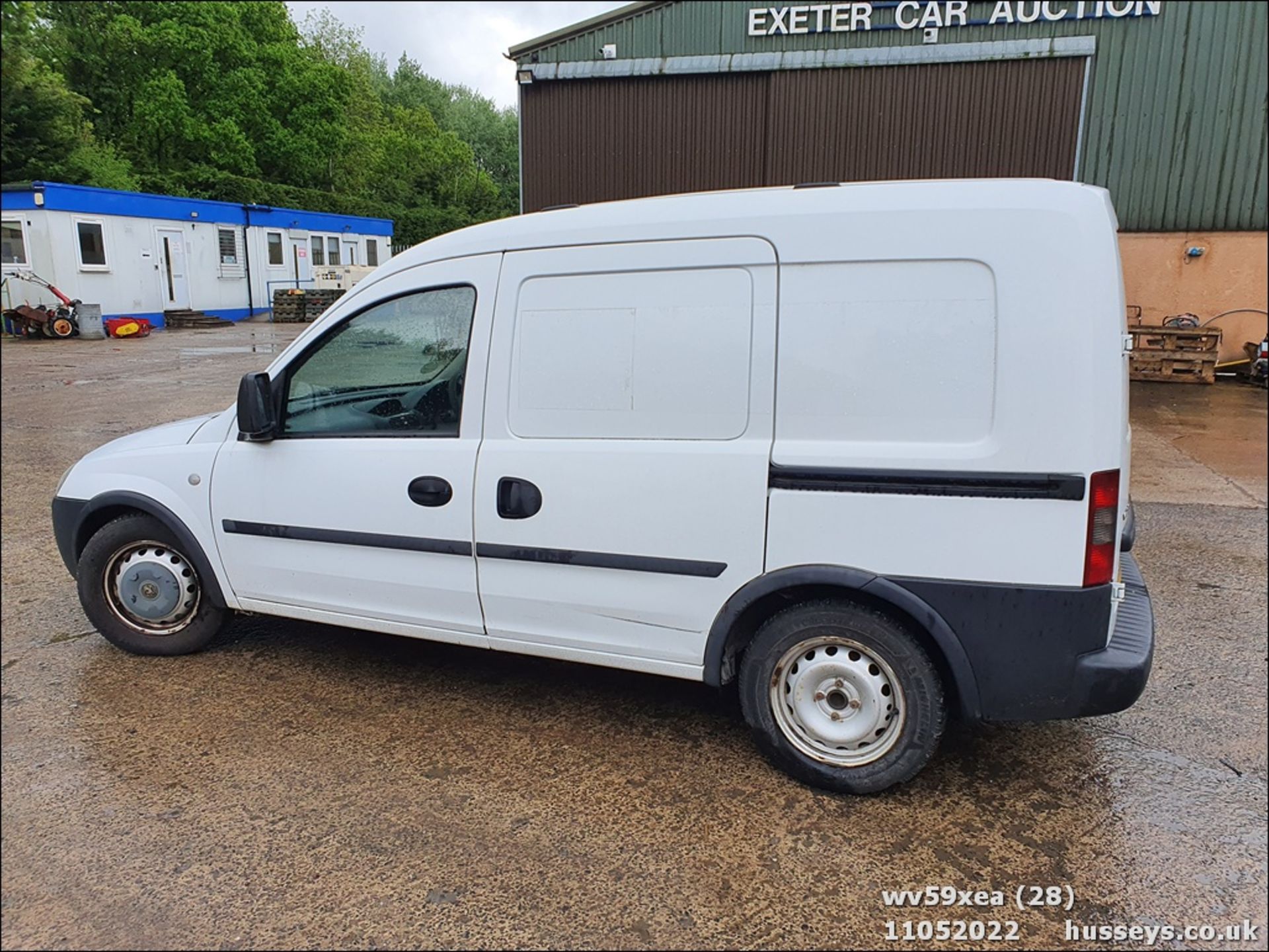 09/59 VAUXHALL COMBO 1700 CDTI - 1248cc 5dr Van (White, 80k) - Image 28 of 46