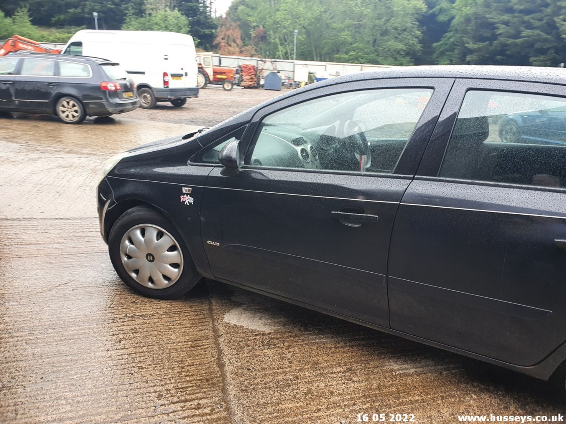 07/56 VAUXHALL CORSA CLUB A/C - 1364cc 5dr Hatchback (Black, 131k) - Image 15 of 34