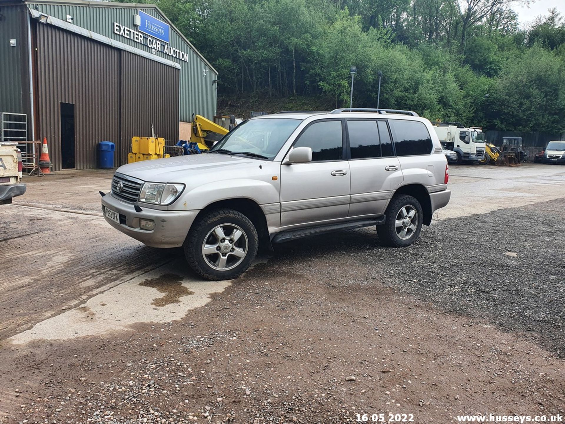 03/53 TOYOTA LAND CRUISER - 4164cc Estate (Silver) - Image 4 of 54