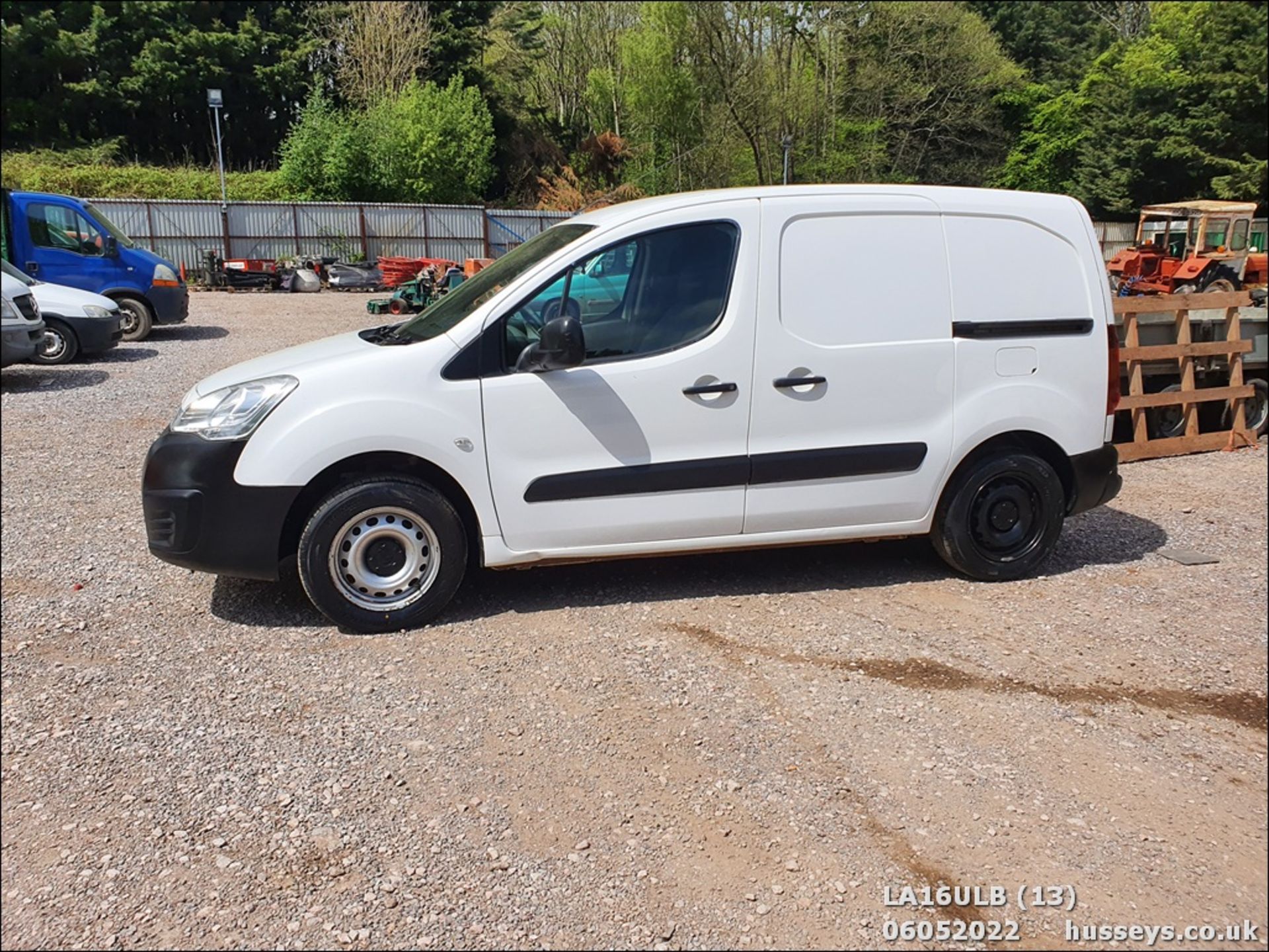 16/16 CITROEN BERLINGO 625 LX BLUEHDI S - 1560cc 5dr Van (White, 149k) - Image 14 of 30