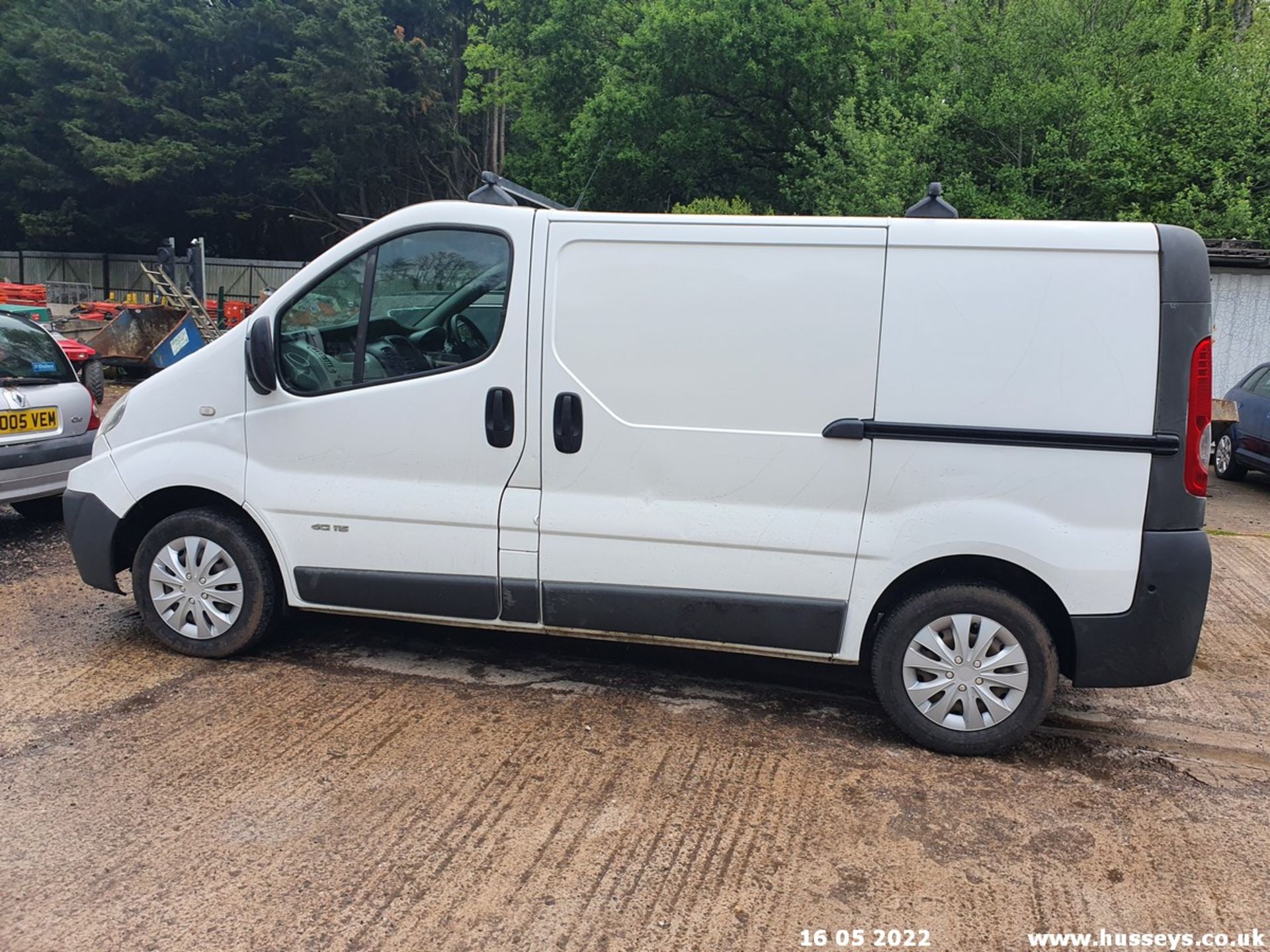 11/61 RENAULT TRAFIC SL27 DCI 115 - 1996cc Van (White) - Image 6 of 28