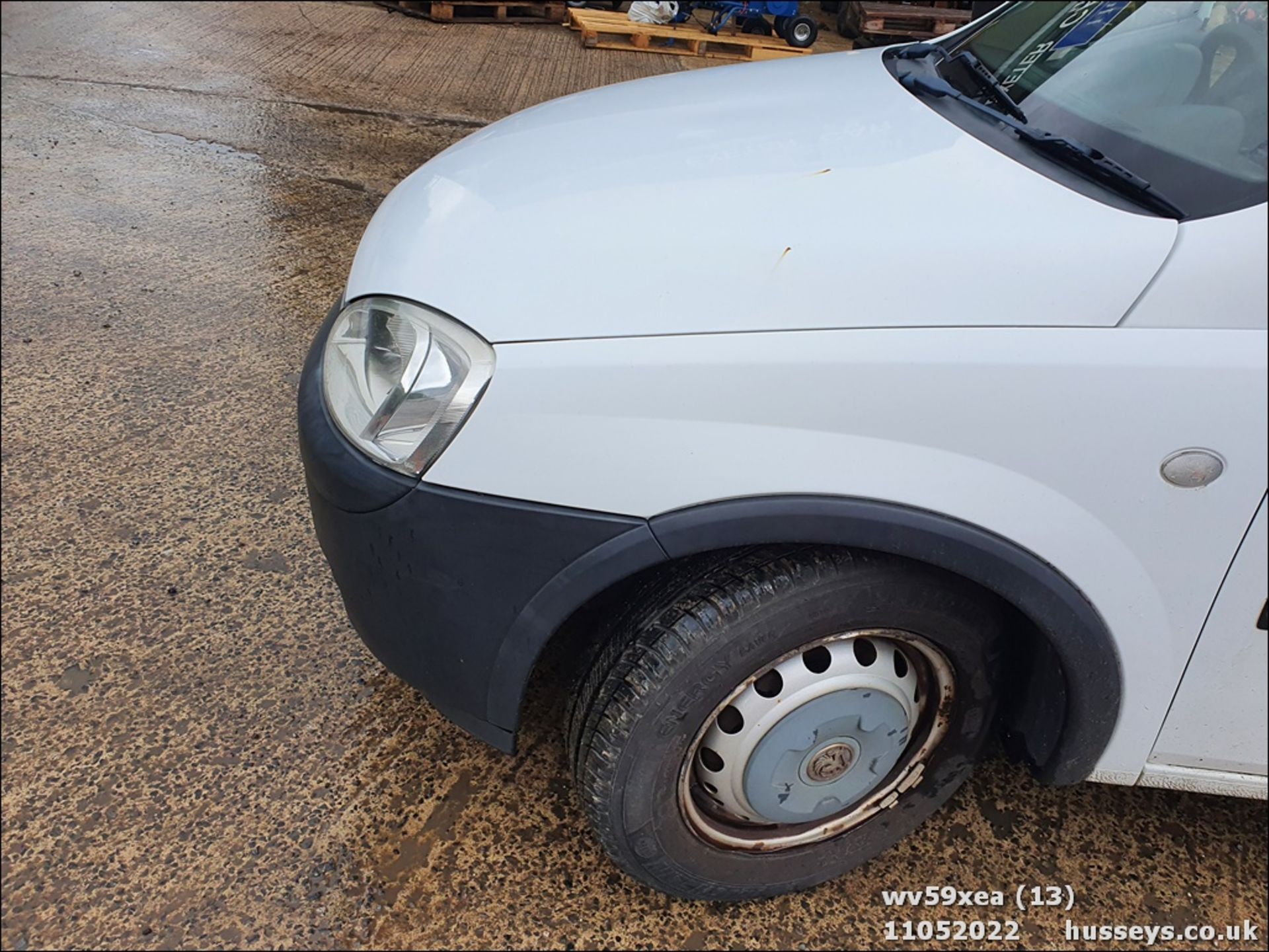 09/59 VAUXHALL COMBO 1700 CDTI - 1248cc 5dr Van (White, 80k) - Image 13 of 46