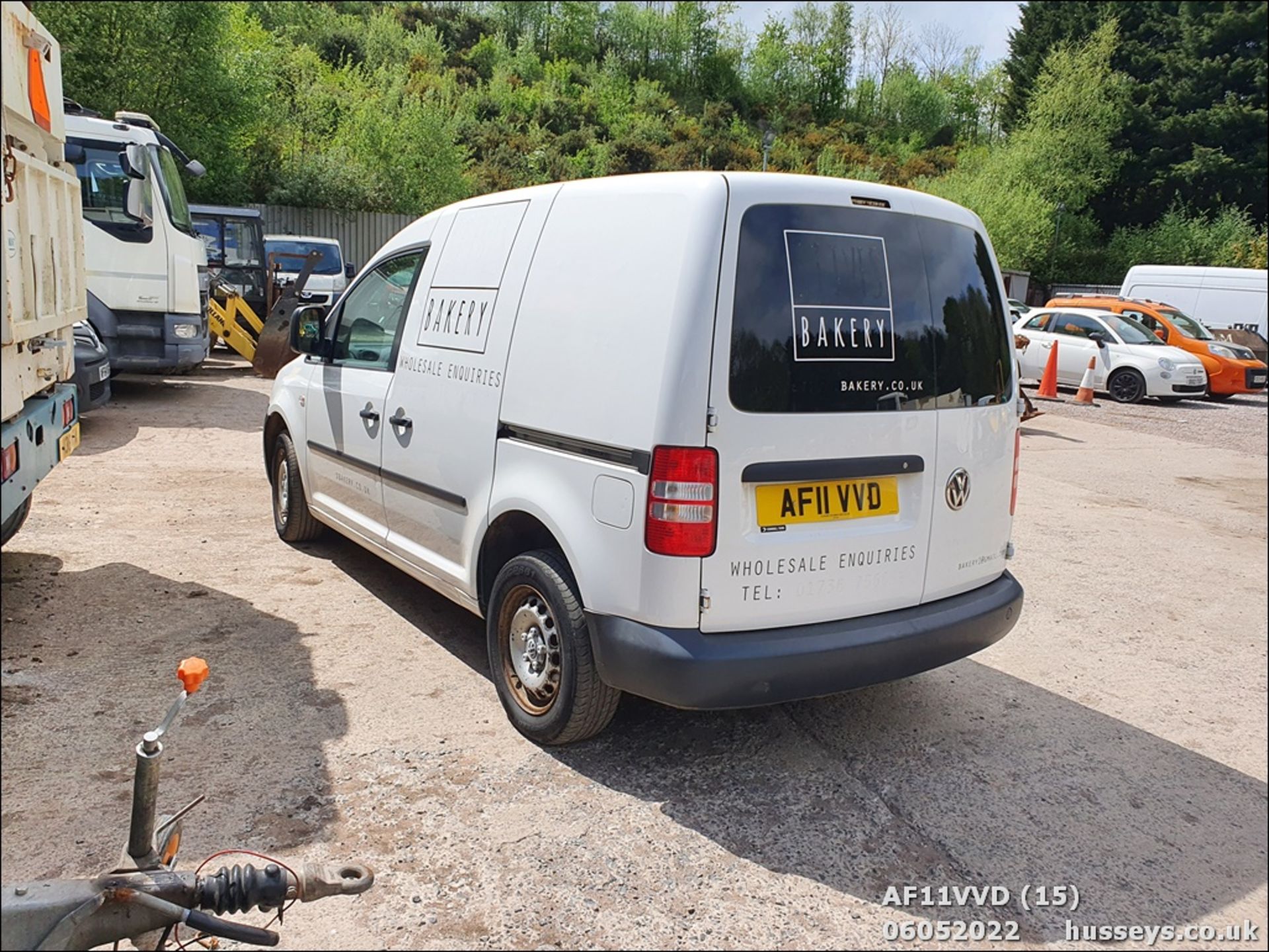 11/11 VOLKSWAGEN CADDY C20 PLUS TDI 102 - 1598cc 5dr Van (White) - Image 15 of 30