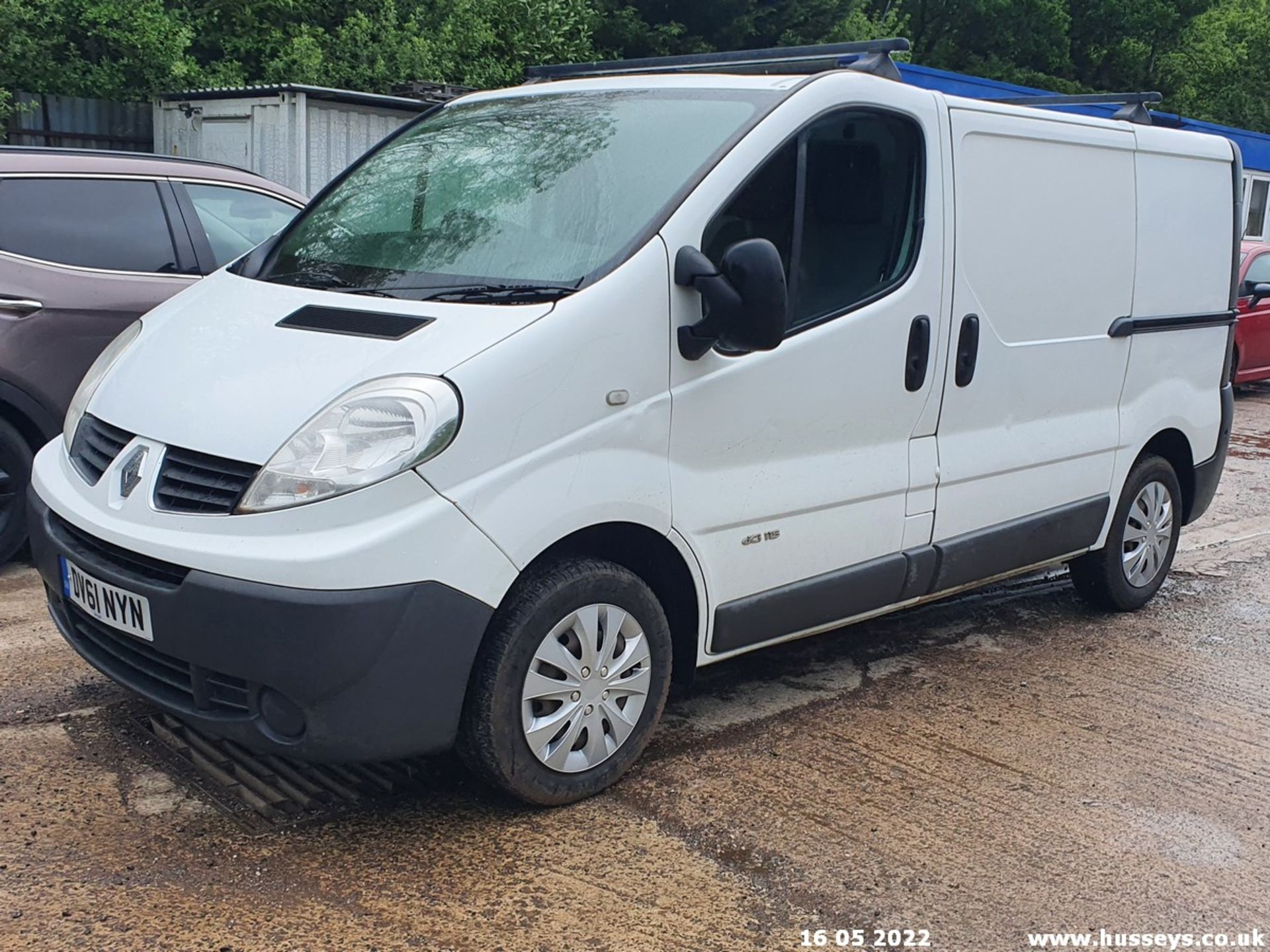 11/61 RENAULT TRAFIC SL27 DCI 115 - 1996cc Van (White)