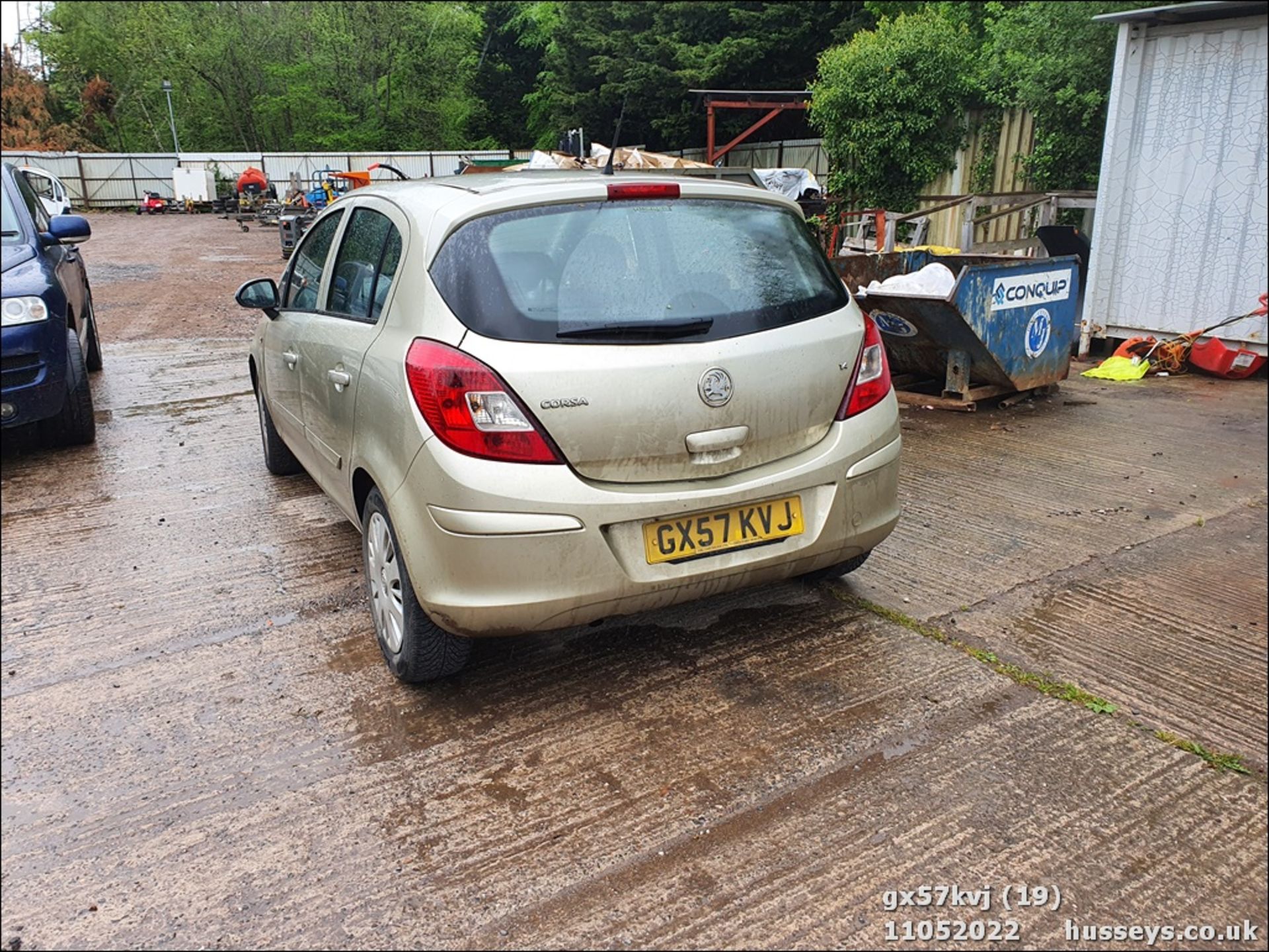 07/57 VAUXHALL CORSA CLUB A/C AUTO - 1364cc 5dr Hatchback (Gold) - Image 17 of 35