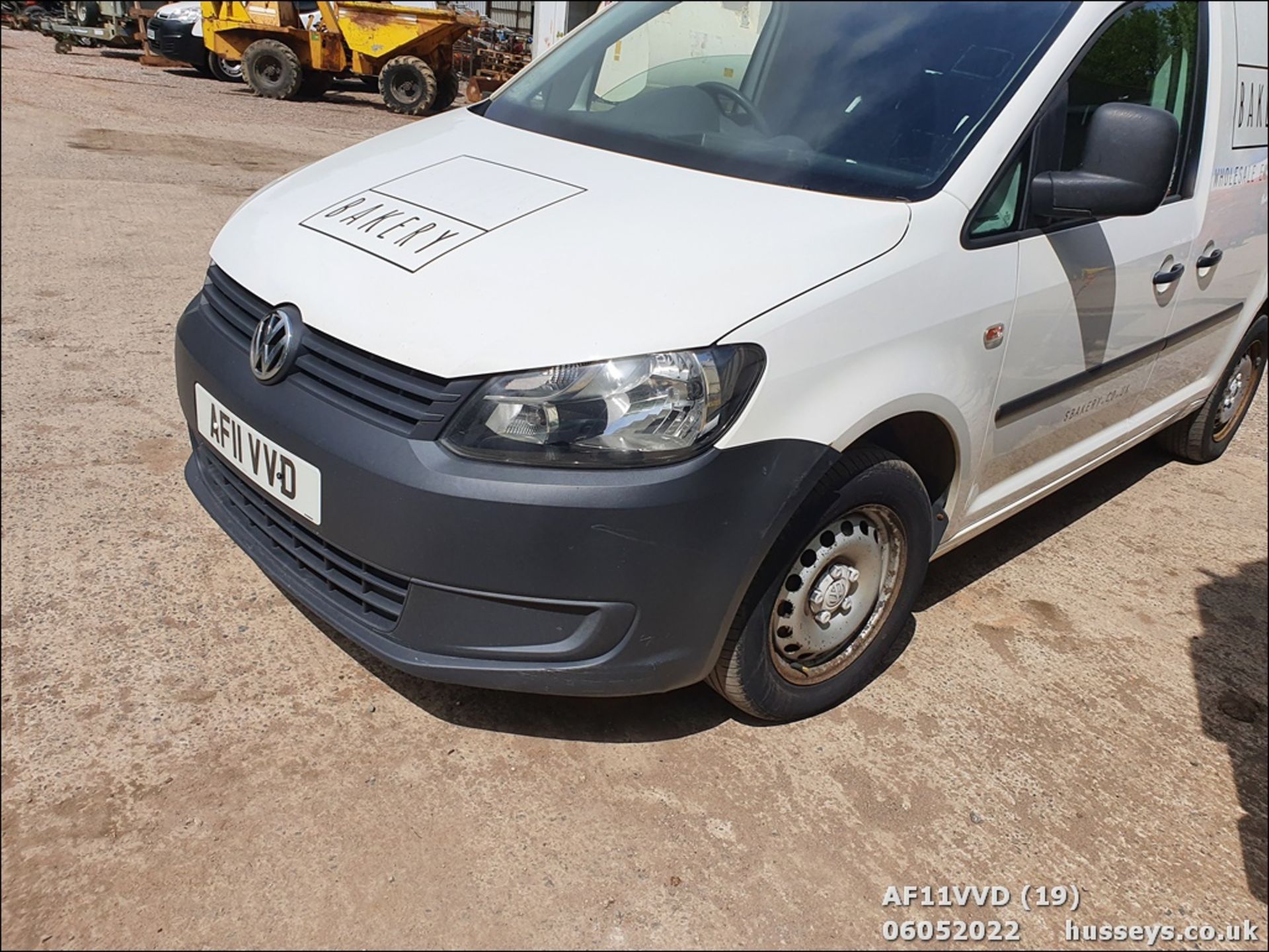 11/11 VOLKSWAGEN CADDY C20 PLUS TDI 102 - 1598cc 5dr Van (White) - Image 19 of 30