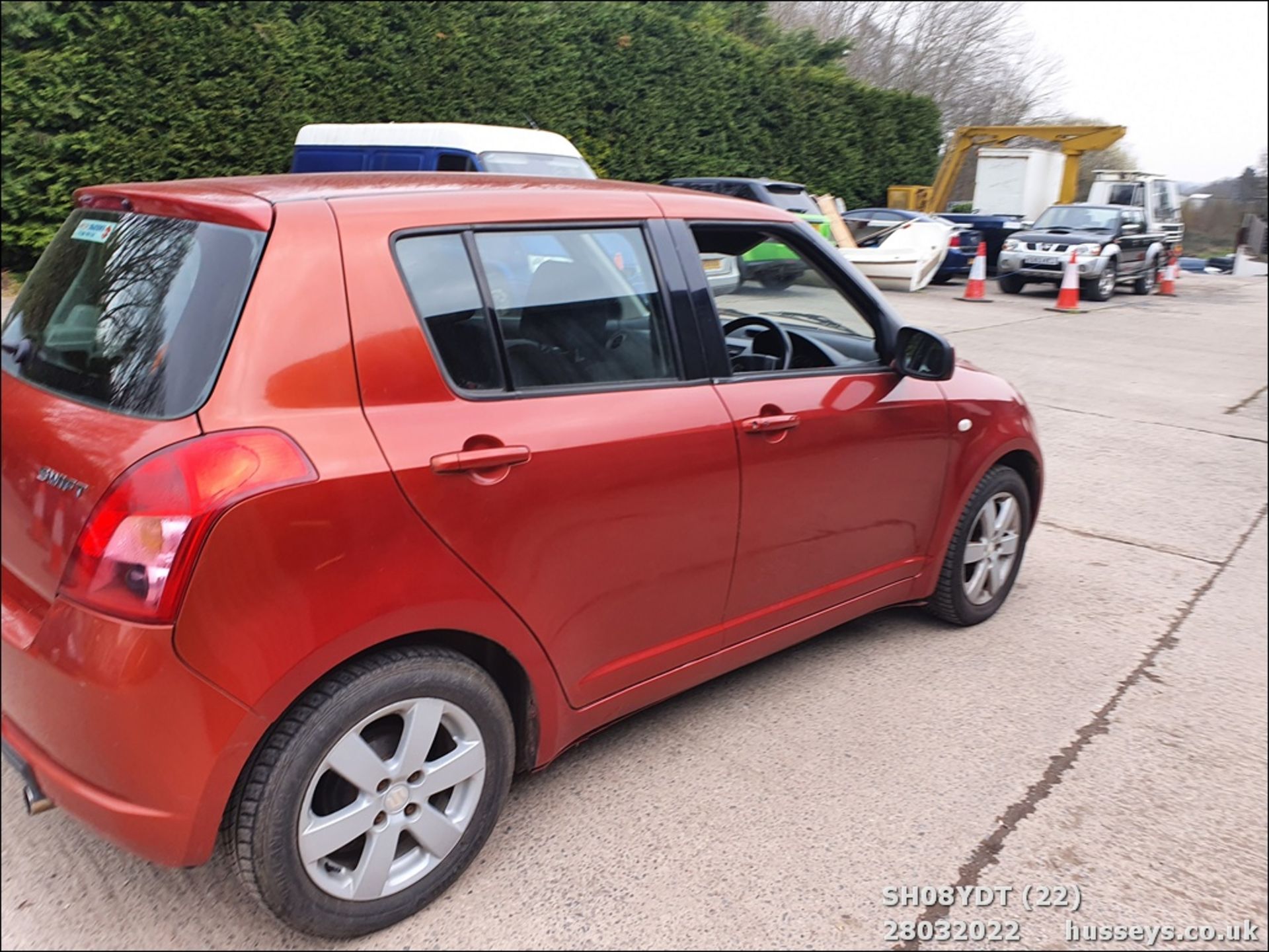 08/08 SUZUKI SWIFT DDIS - 1248cc 5dr Hatchback (Orange) - Image 2 of 40