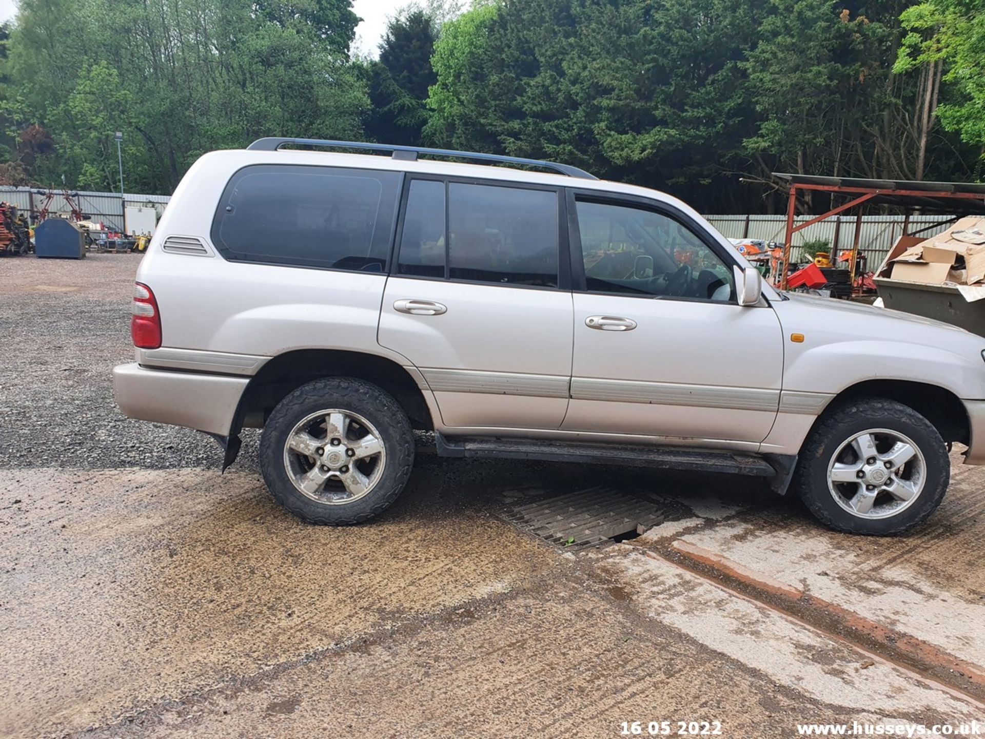 03/53 TOYOTA LAND CRUISER - 4164cc Estate (Silver) - Image 23 of 54