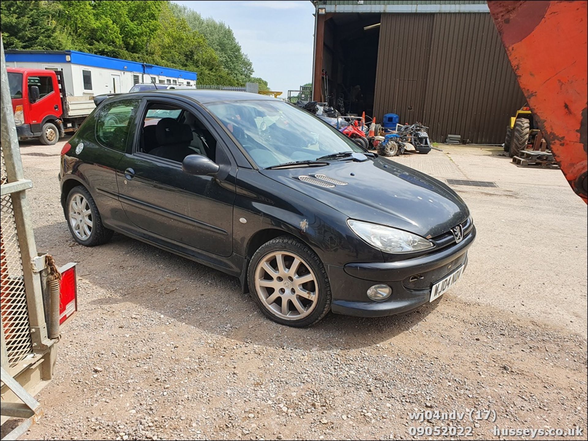 04/04 PEUGEOT 206 XSI TDI - 1997cc 3dr Hatchback (Black, 172k) - Image 17 of 43