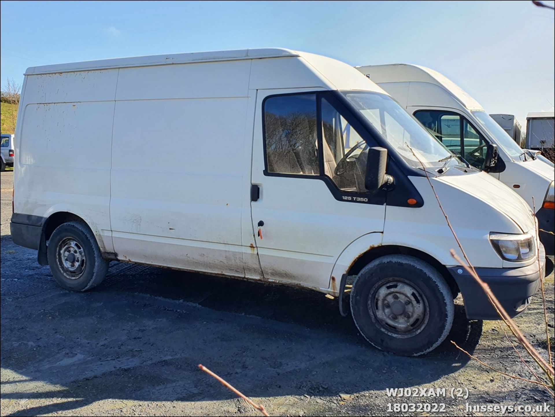 02/02 FORD TRANSIT 350 MWB TD - 2402cc 5dr Van (White, 132k) - Image 2 of 23