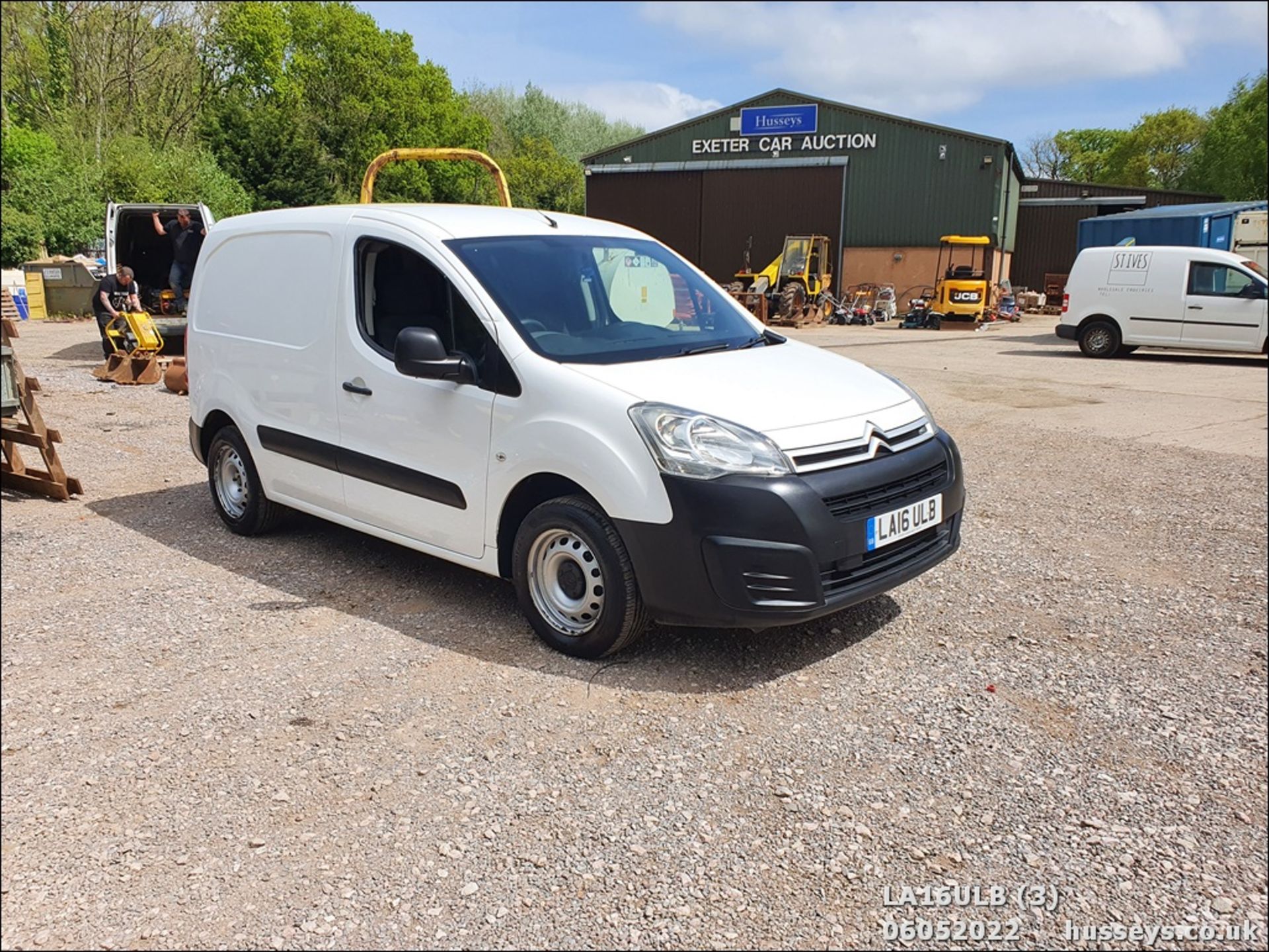 16/16 CITROEN BERLINGO 625 LX BLUEHDI S - 1560cc 5dr Van (White, 149k) - Image 4 of 30