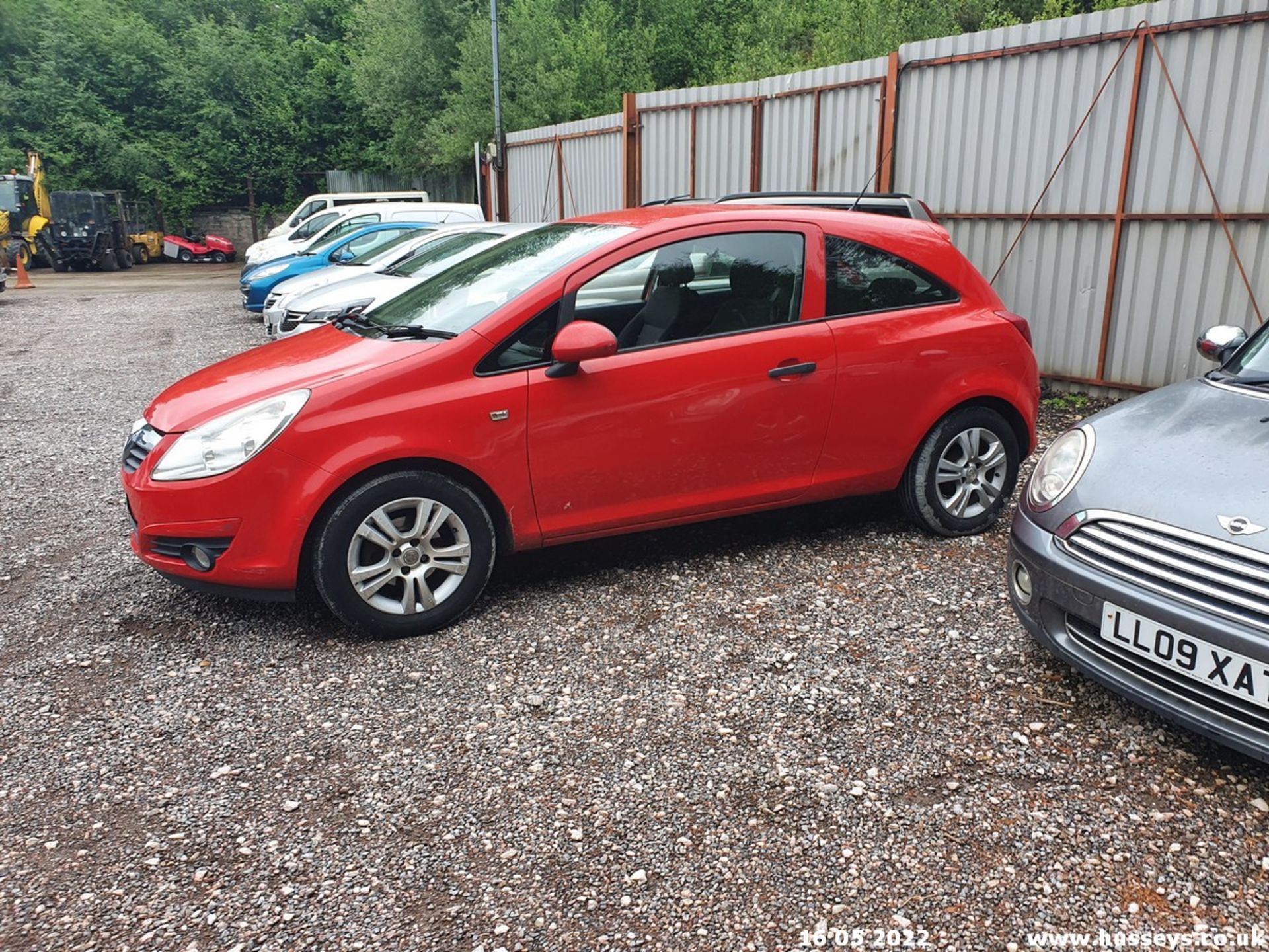 10/10 VAUXHALL CORSA ENERGY ECOFLEX - 998cc 3dr Hatchback (Red, 86k) - Image 14 of 33