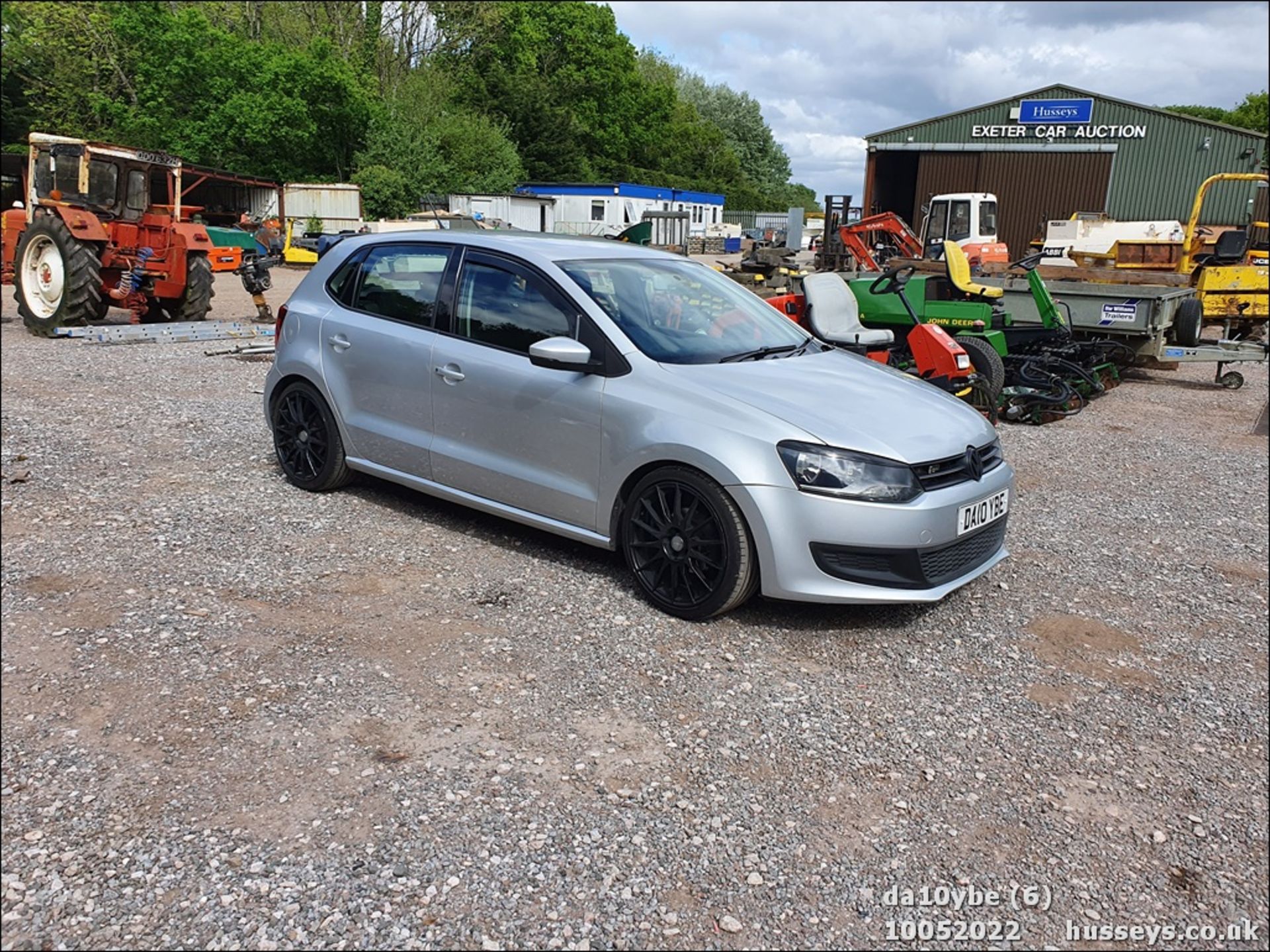 10/10 VOLKSWAGEN POLO SE 70 - 1198cc 5dr Hatchback (Silver, 117k) - Image 6 of 45