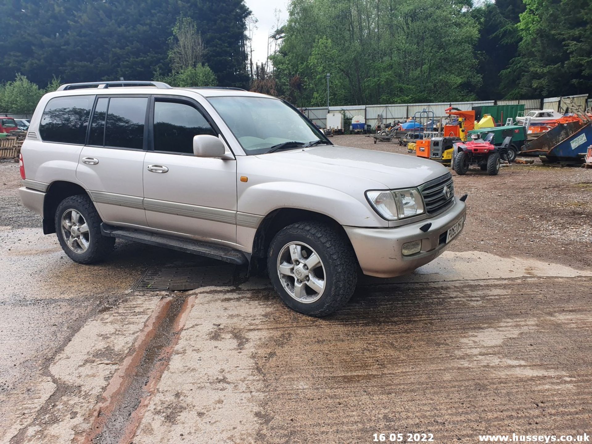 03/53 TOYOTA LAND CRUISER - 4164cc Estate (Silver) - Image 27 of 54