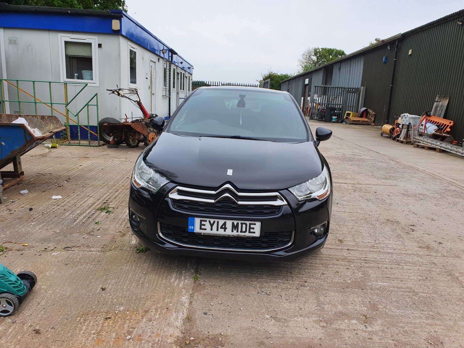 14/14 CITROEN DS4 DSTYLE AIRDREAM E-HDI - 1560cc 5dr Hatchback (Black, 147k) - Image 17 of 36