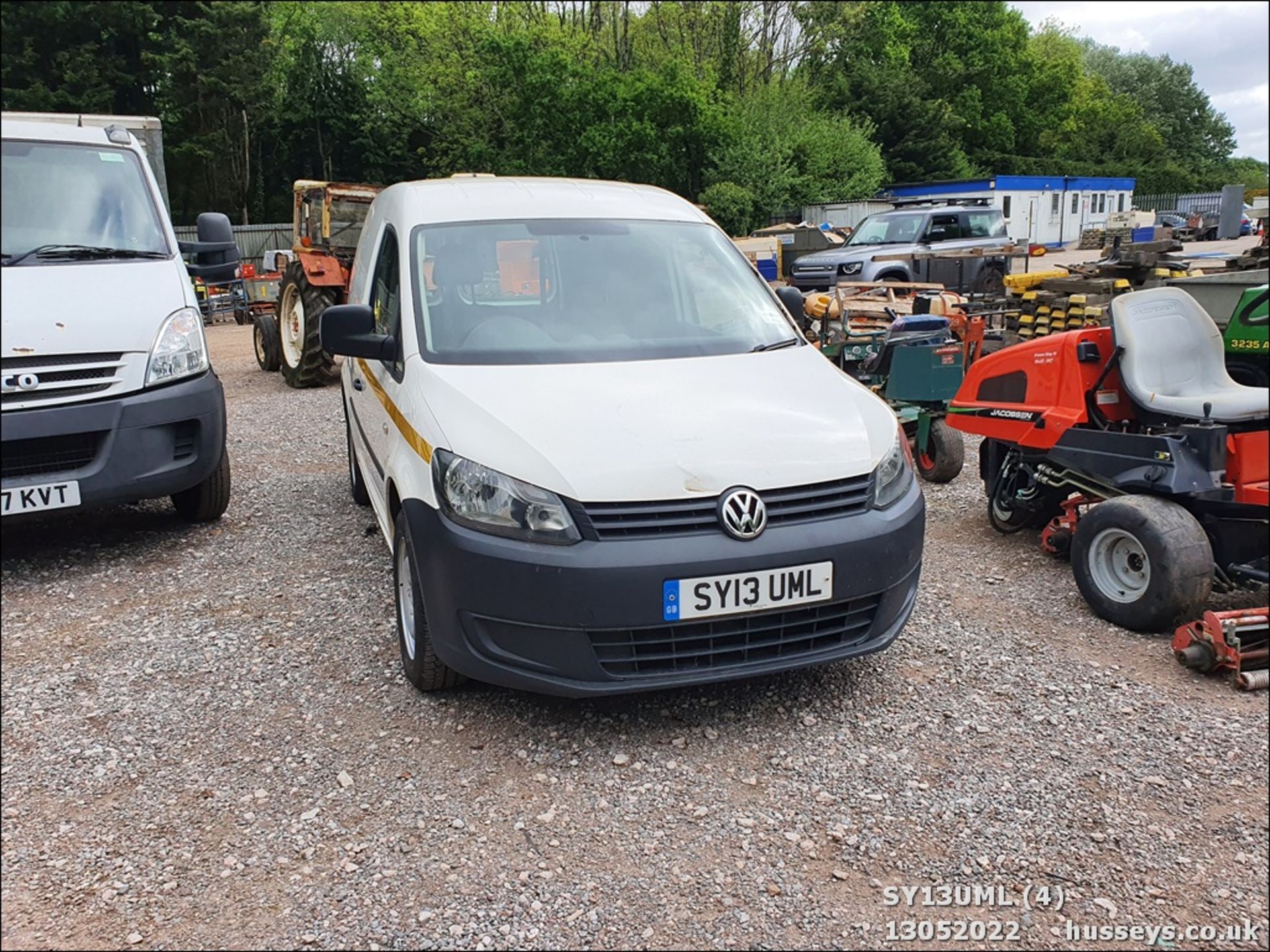 13/13 VOLKSWAGEN CADDY C20 TDI 102 - 1598cc Van (White, 173k) - Image 5 of 35