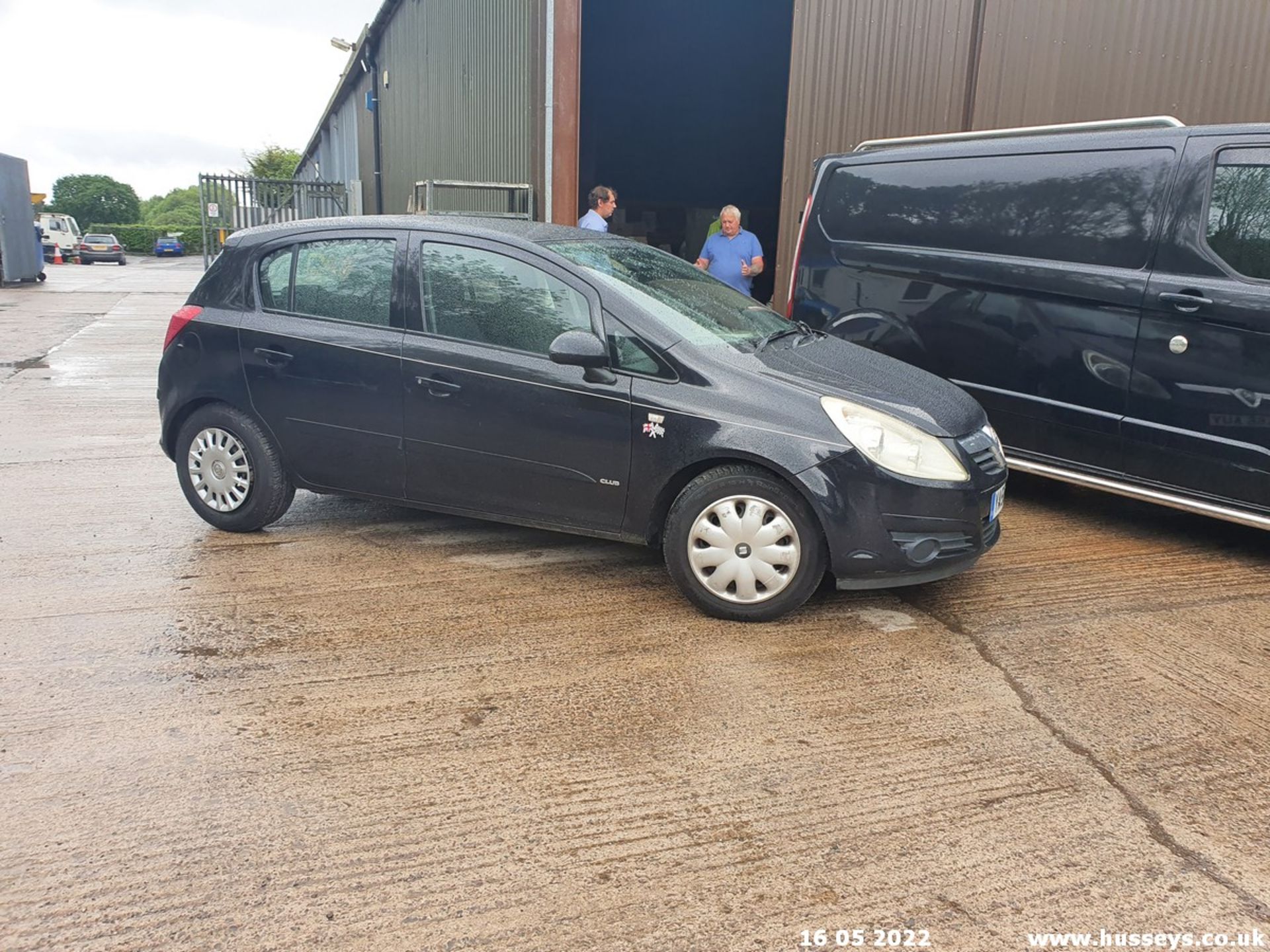 07/56 VAUXHALL CORSA CLUB A/C - 1364cc 5dr Hatchback (Black, 131k) - Image 4 of 34