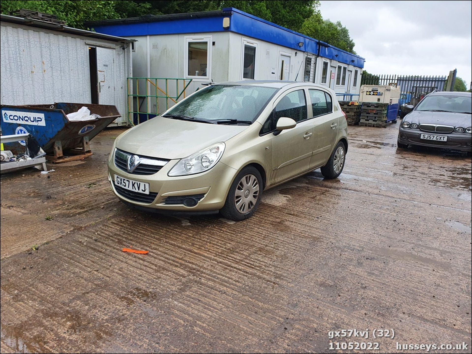 07/57 VAUXHALL CORSA CLUB A/C AUTO - 1364cc 5dr Hatchback (Gold) - Image 28 of 35