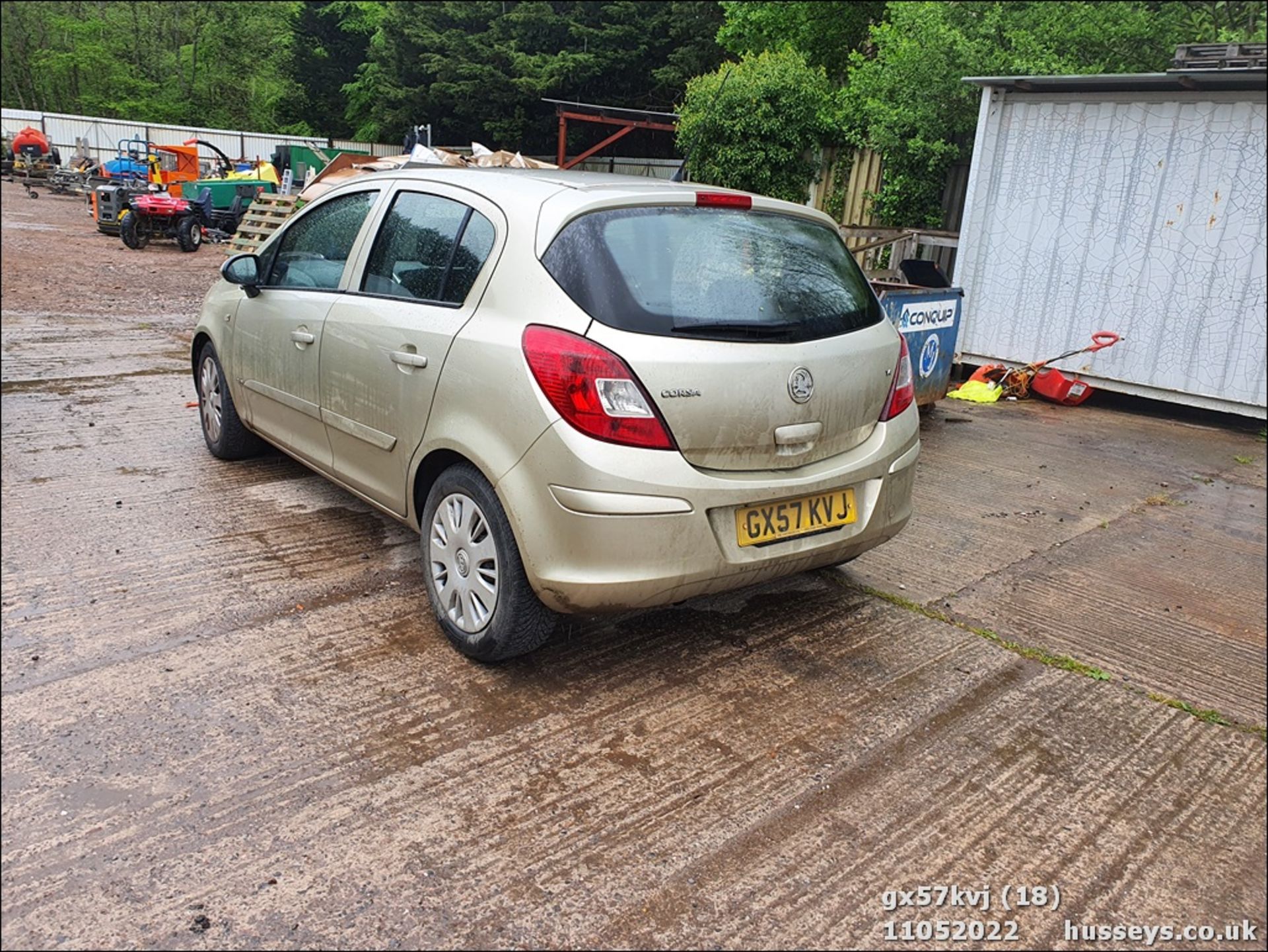 07/57 VAUXHALL CORSA CLUB A/C AUTO - 1364cc 5dr Hatchback (Gold) - Image 16 of 35