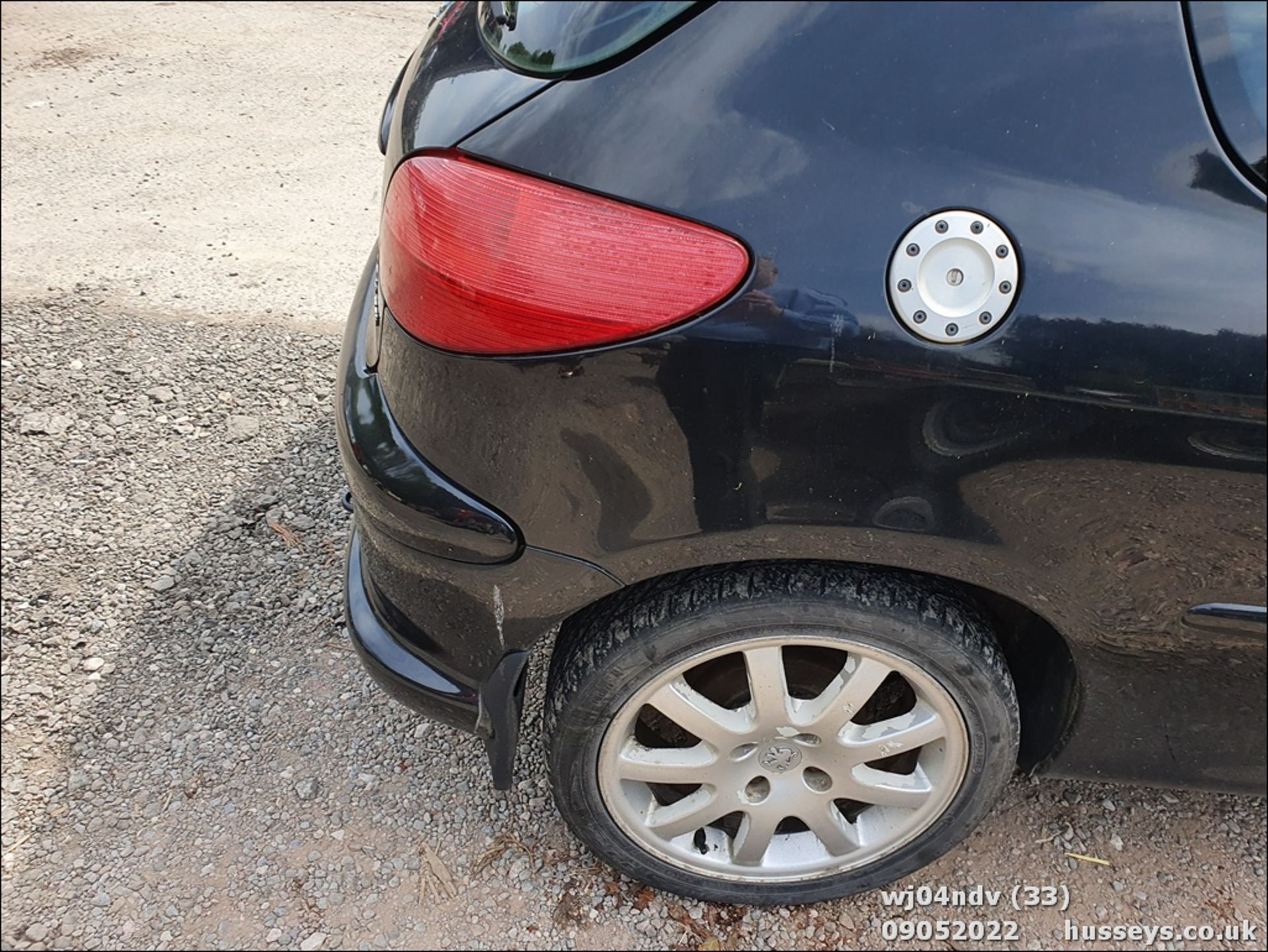 04/04 PEUGEOT 206 XSI TDI - 1997cc 3dr Hatchback (Black, 172k) - Image 33 of 43