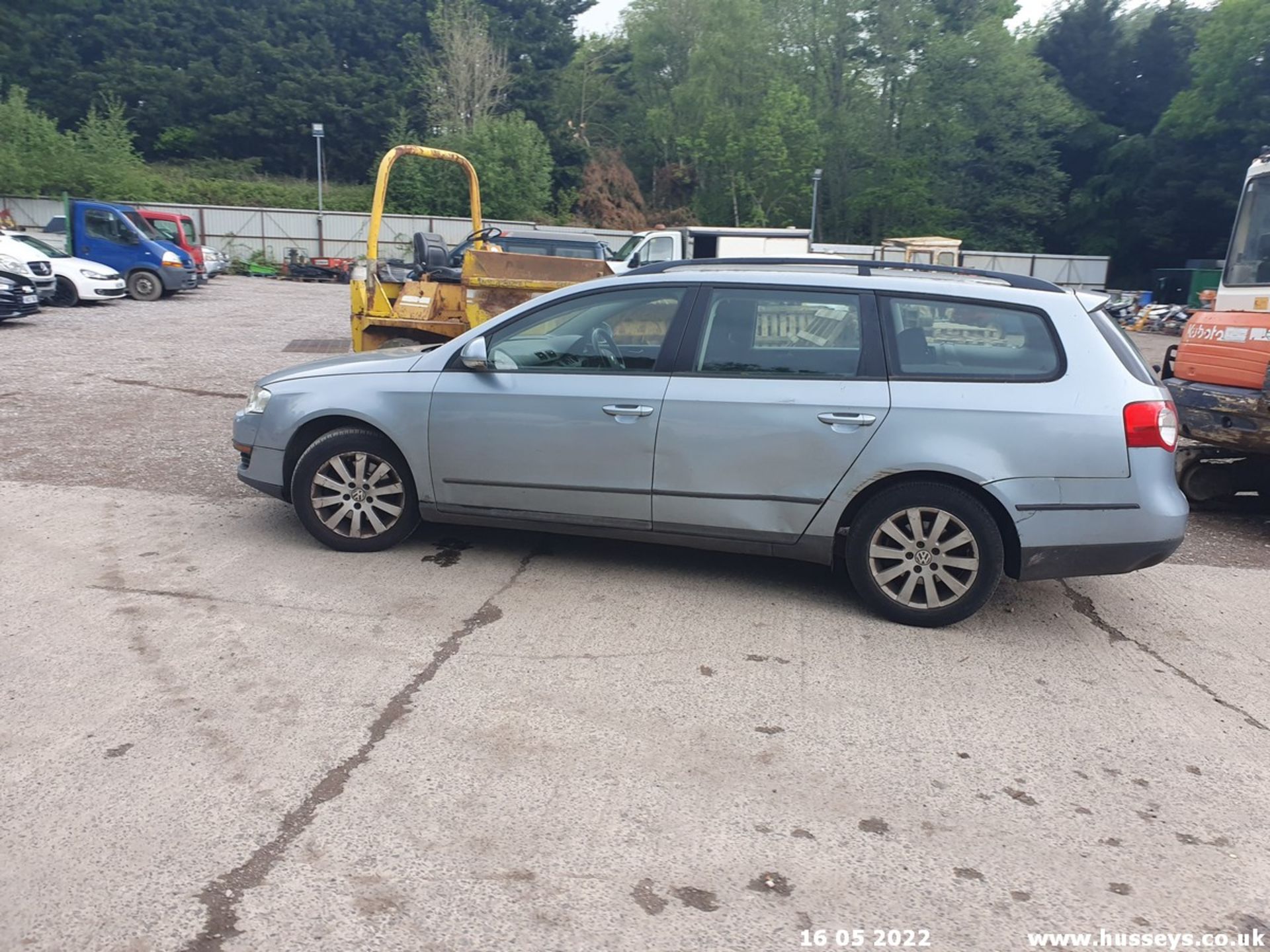 07/07 VOLKSWAGEN PASSAT S TDI - 1968cc 5dr Estate (Blue, 168k) - Image 32 of 38