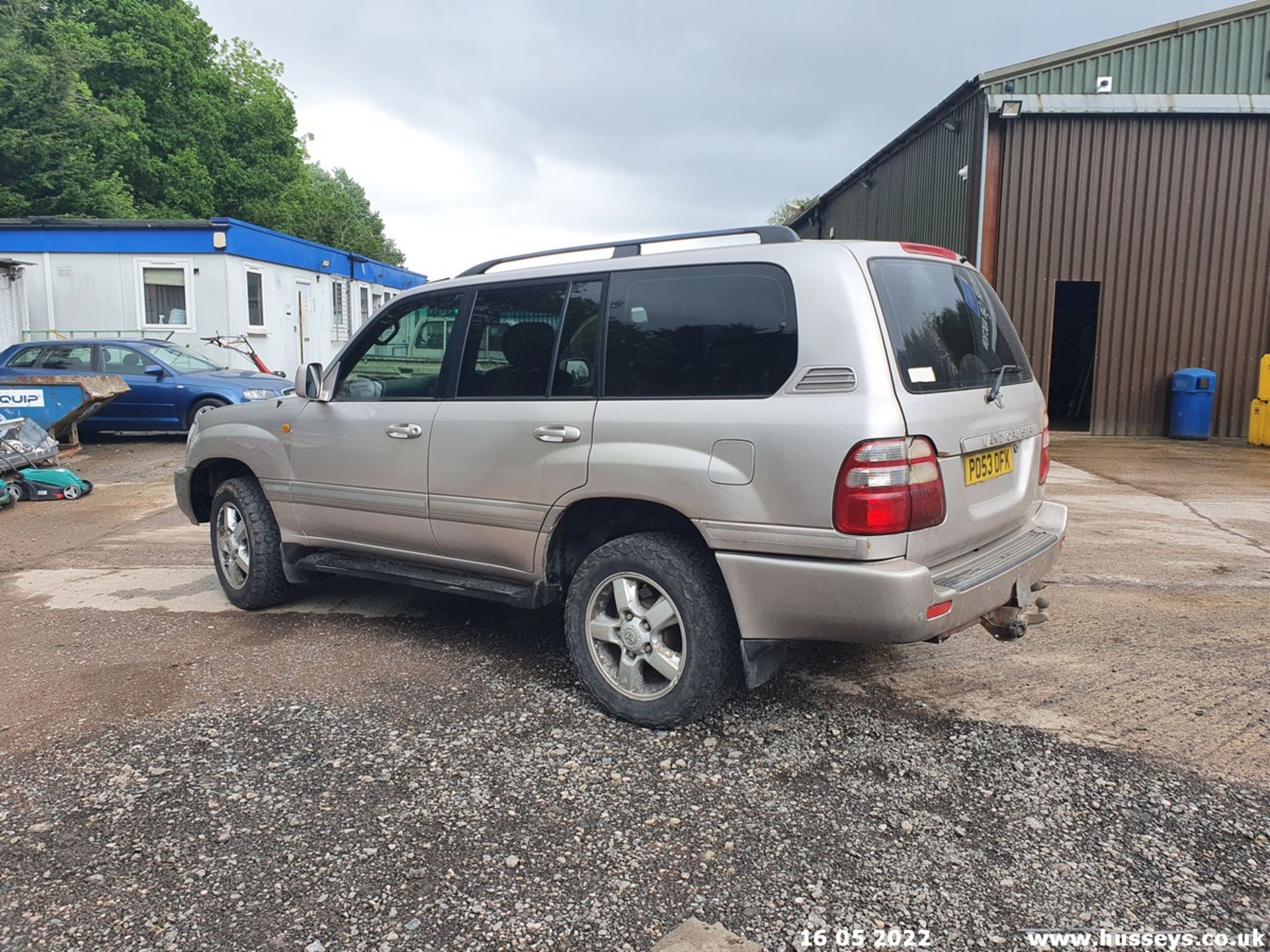 03/53 TOYOTA LAND CRUISER - 4164cc Estate (Silver) - Image 10 of 54