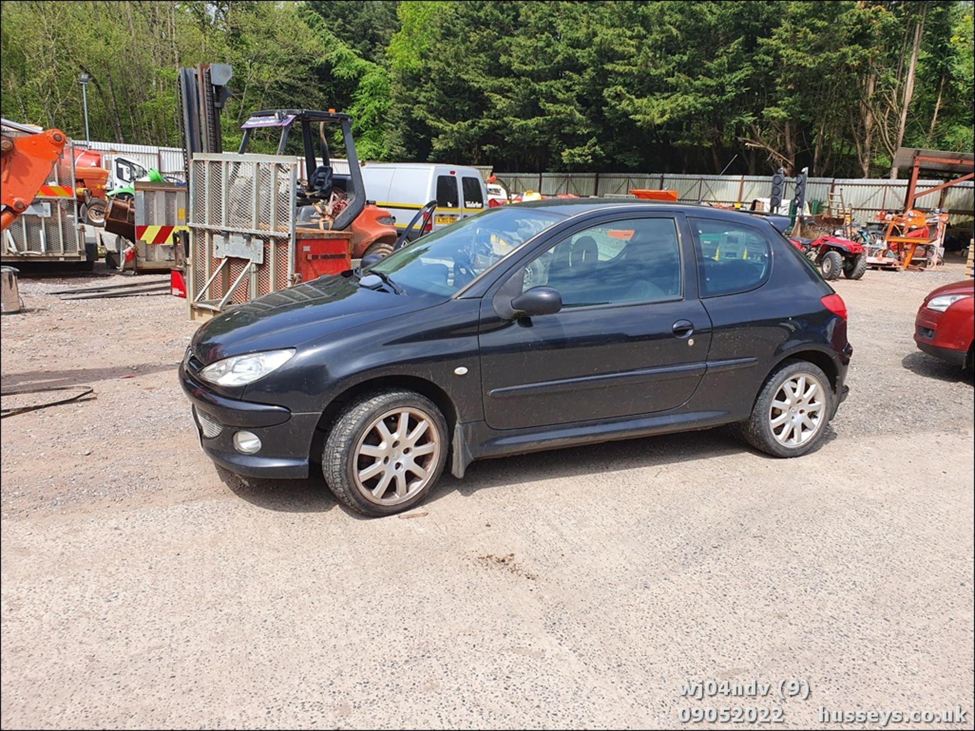 04/04 PEUGEOT 206 XSI TDI - 1997cc 3dr Hatchback (Black, 172k) - Image 10 of 43