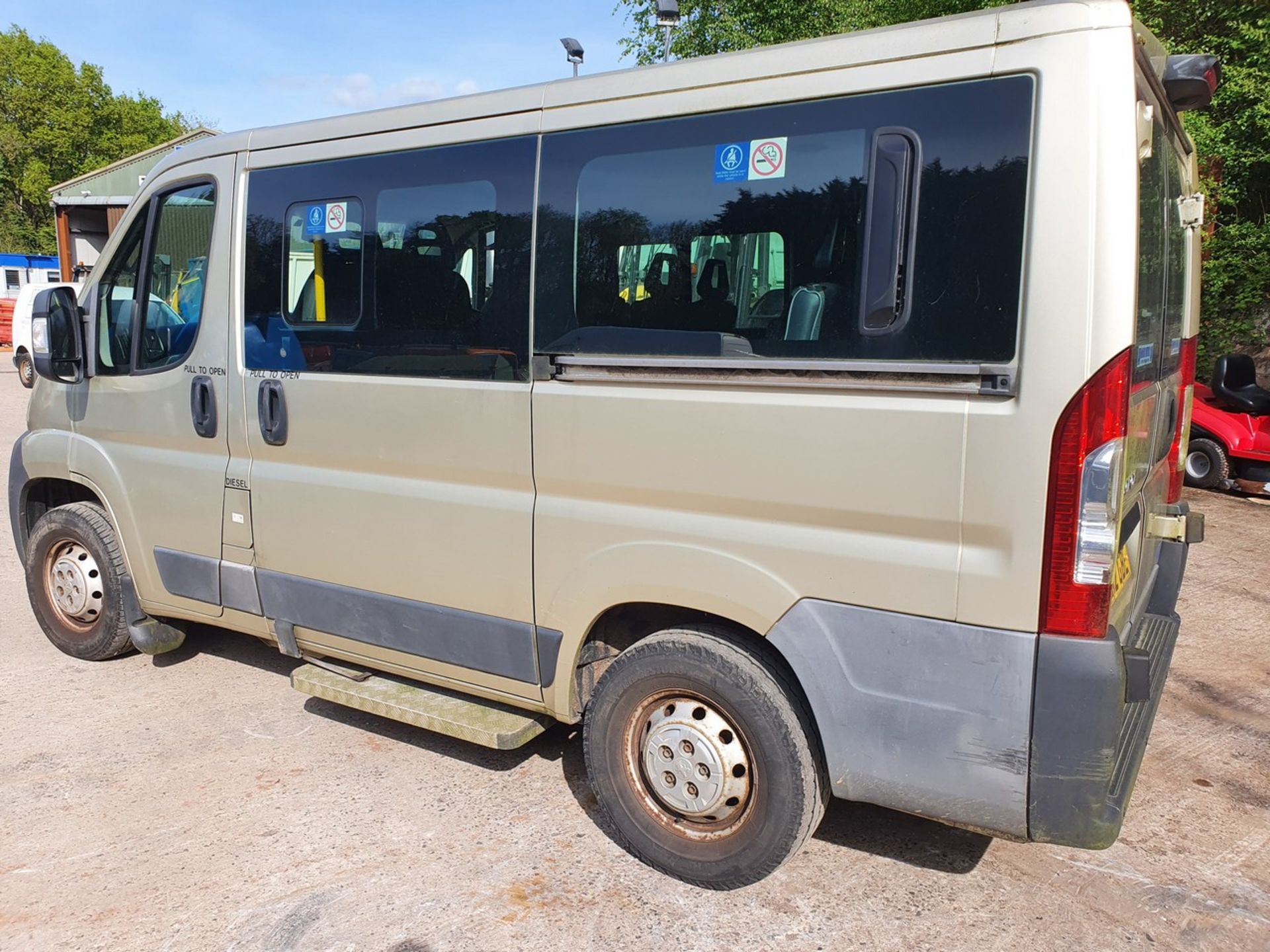 12/12 PEUGEOT BOXER 333 L1H1 HDI - 2198cc 5dr Minibus (Gold, 61k) - Image 16 of 46