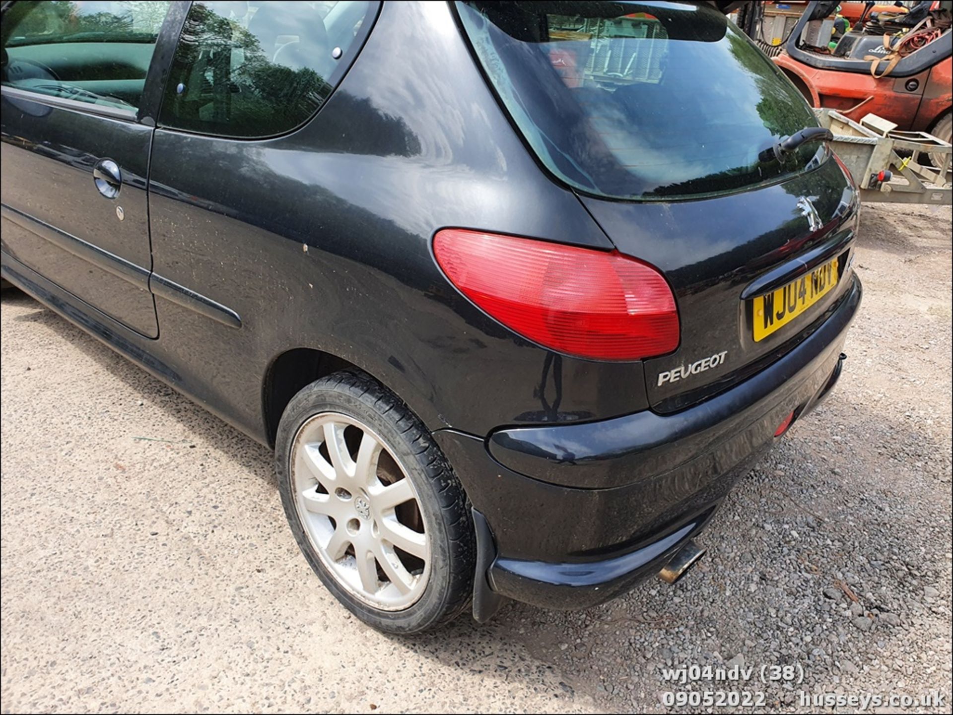 04/04 PEUGEOT 206 XSI TDI - 1997cc 3dr Hatchback (Black, 172k) - Image 38 of 43