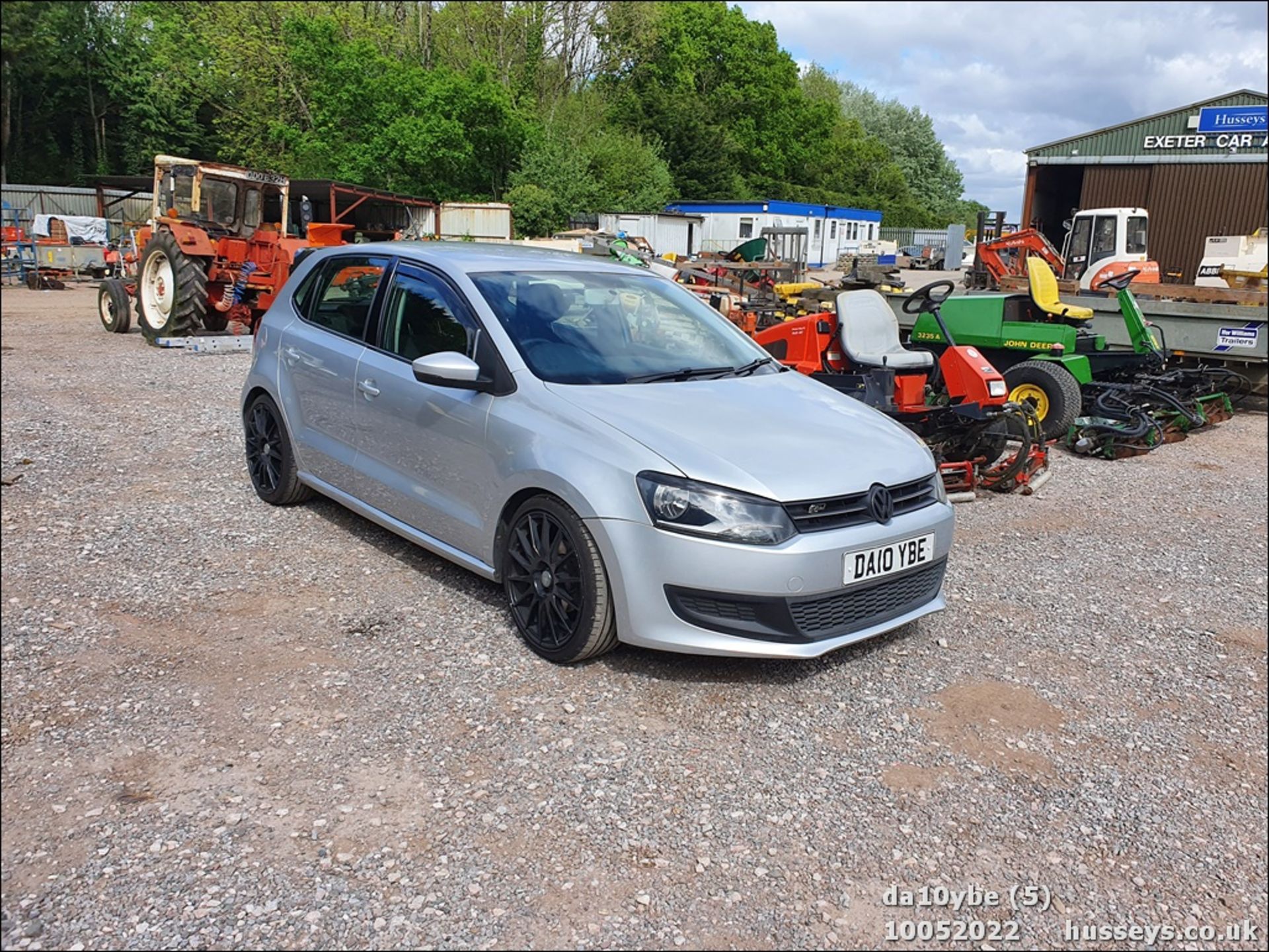 10/10 VOLKSWAGEN POLO SE 70 - 1198cc 5dr Hatchback (Silver, 117k) - Image 5 of 45