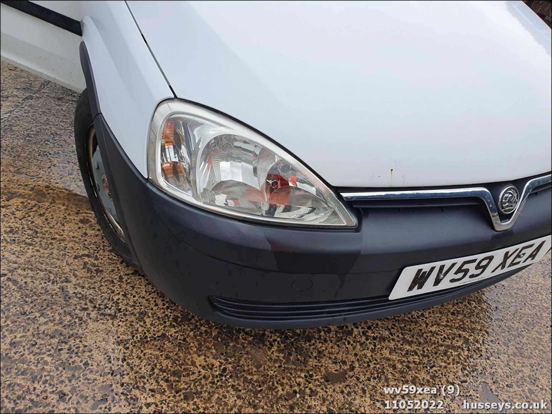 09/59 VAUXHALL COMBO 1700 CDTI - 1248cc 5dr Van (White, 80k) - Image 9 of 46