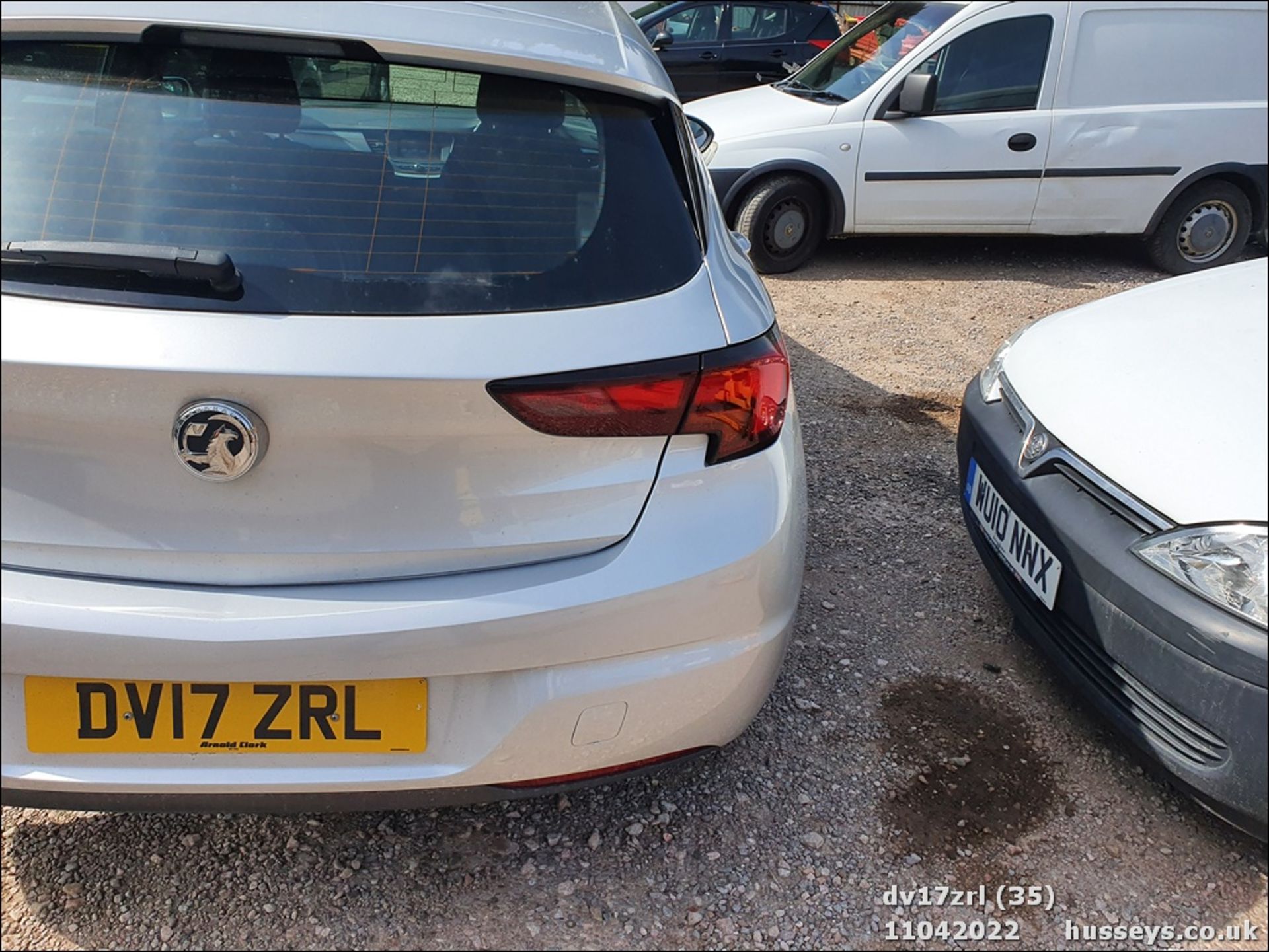 17/17 VAUXHALL ASTRA DESIGN - 1399cc 5dr Hatchback (Silver, 33k) - Image 35 of 35