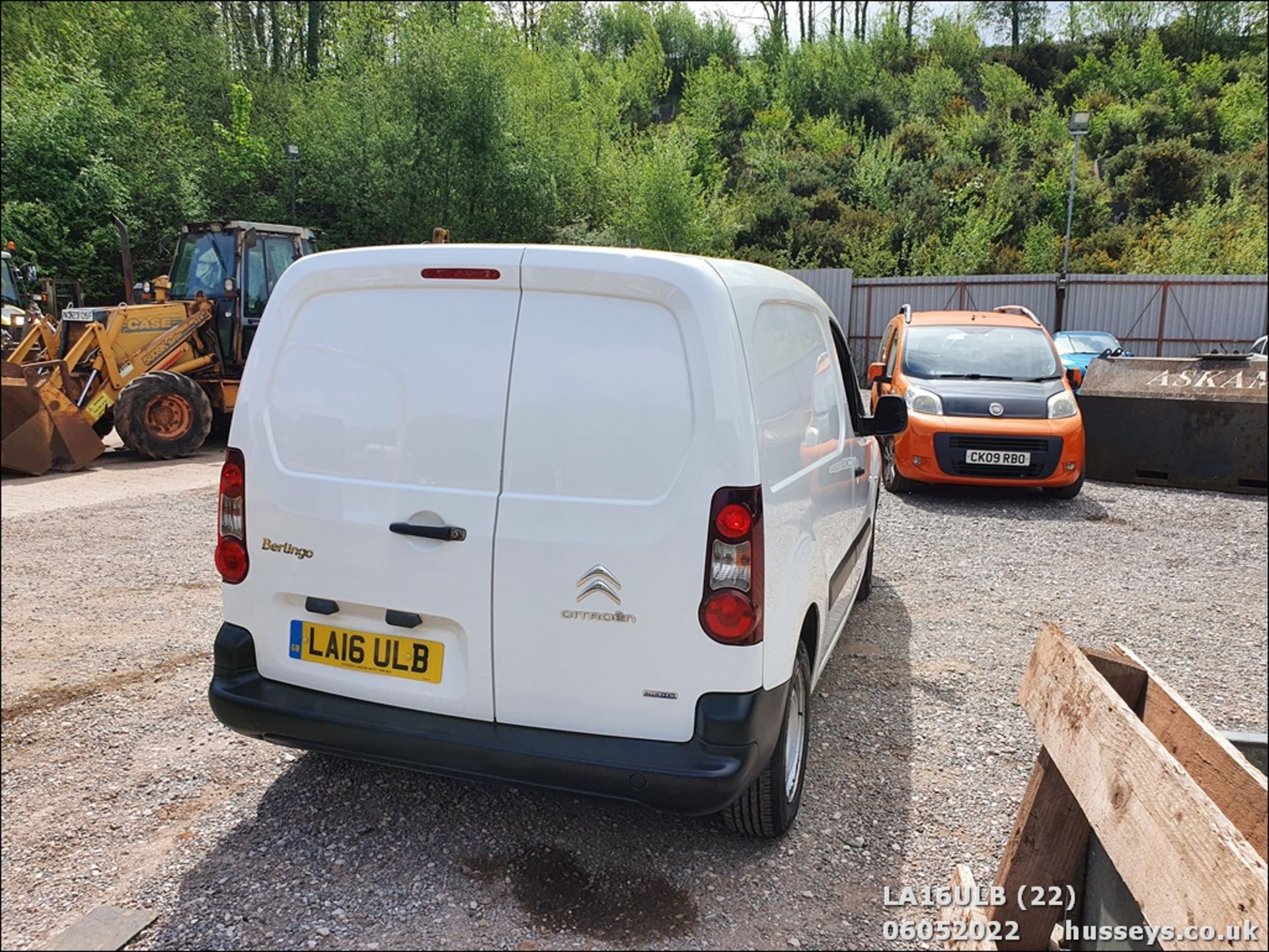 16/16 CITROEN BERLINGO 625 LX BLUEHDI S - 1560cc 5dr Van (White, 149k) - Image 23 of 30