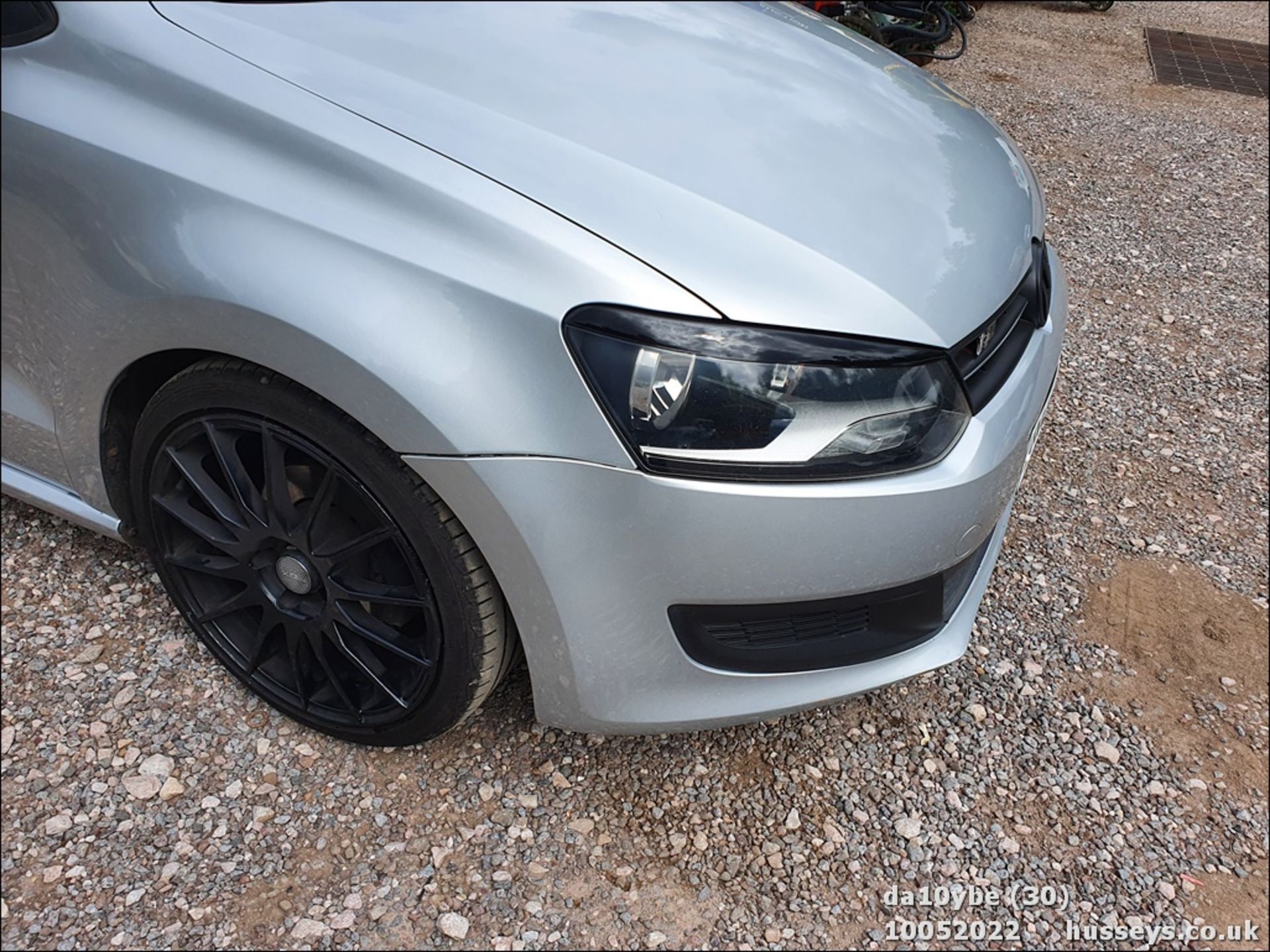 10/10 VOLKSWAGEN POLO SE 70 - 1198cc 5dr Hatchback (Silver, 117k) - Image 30 of 45