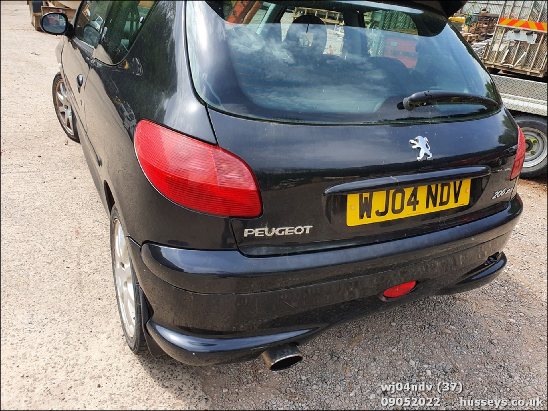 04/04 PEUGEOT 206 XSI TDI - 1997cc 3dr Hatchback (Black, 172k) - Image 37 of 43