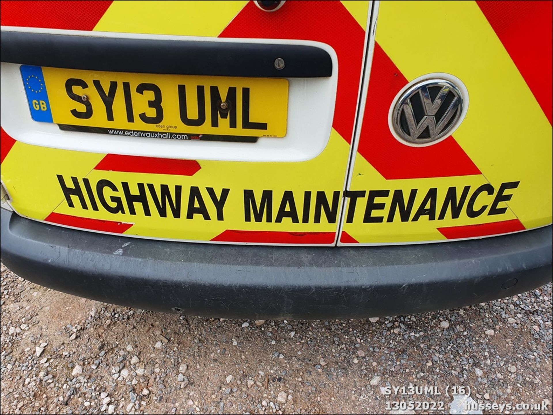 13/13 VOLKSWAGEN CADDY C20 TDI 102 - 1598cc Van (White, 173k) - Image 17 of 35