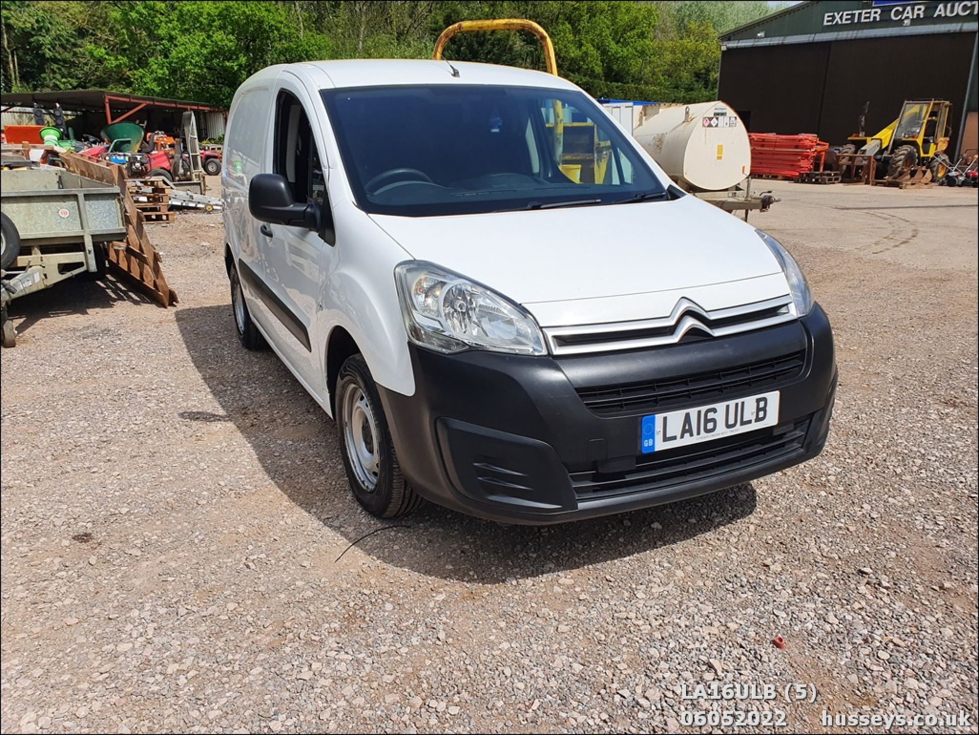 16/16 CITROEN BERLINGO 625 LX BLUEHDI S - 1560cc 5dr Van (White, 149k) - Image 6 of 30