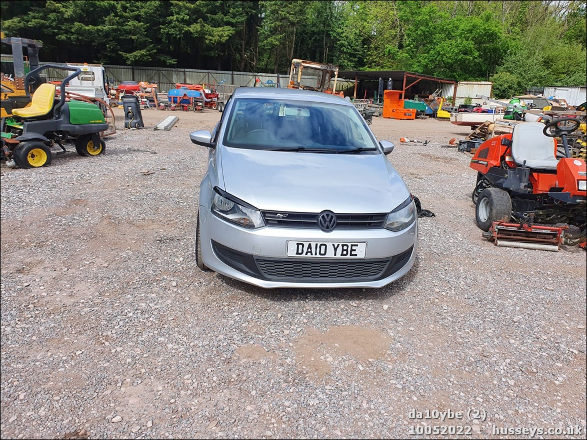 10/10 VOLKSWAGEN POLO SE 70 - 1198cc 5dr Hatchback (Silver, 117k) - Image 2 of 45