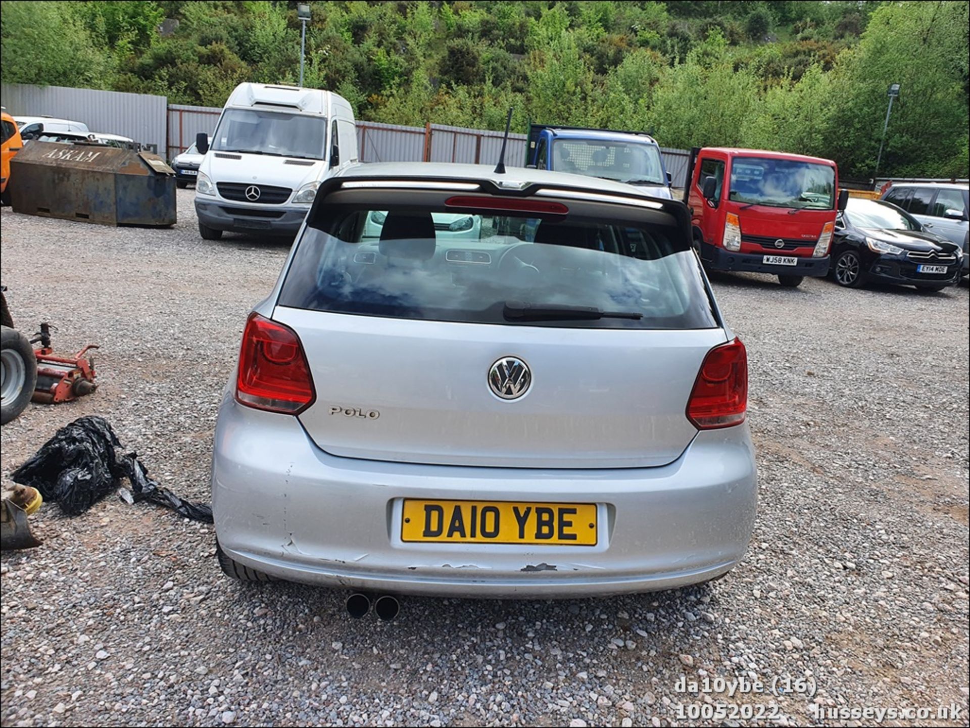 10/10 VOLKSWAGEN POLO SE 70 - 1198cc 5dr Hatchback (Silver, 117k) - Image 16 of 45