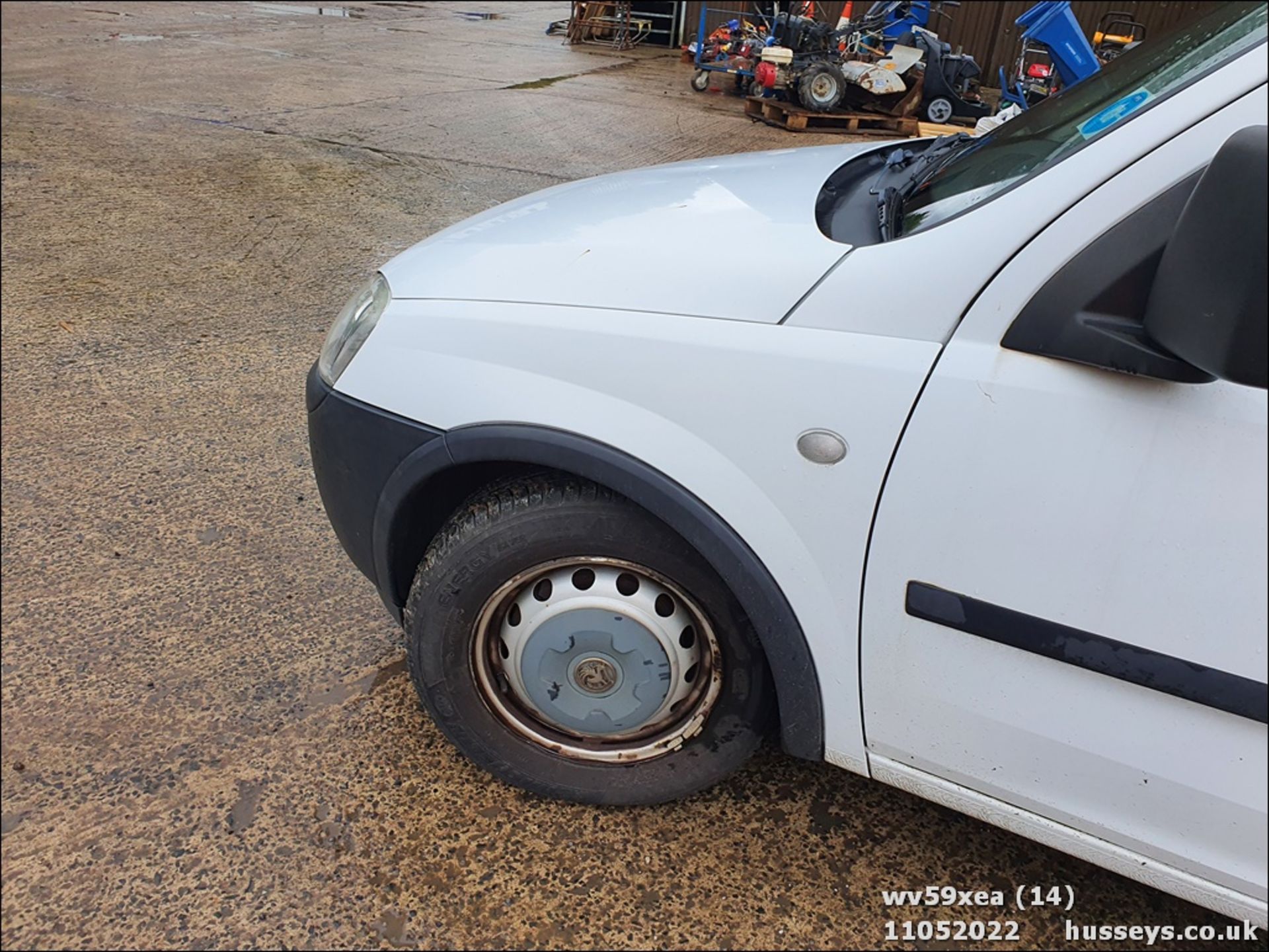 09/59 VAUXHALL COMBO 1700 CDTI - 1248cc 5dr Van (White, 80k) - Image 14 of 46