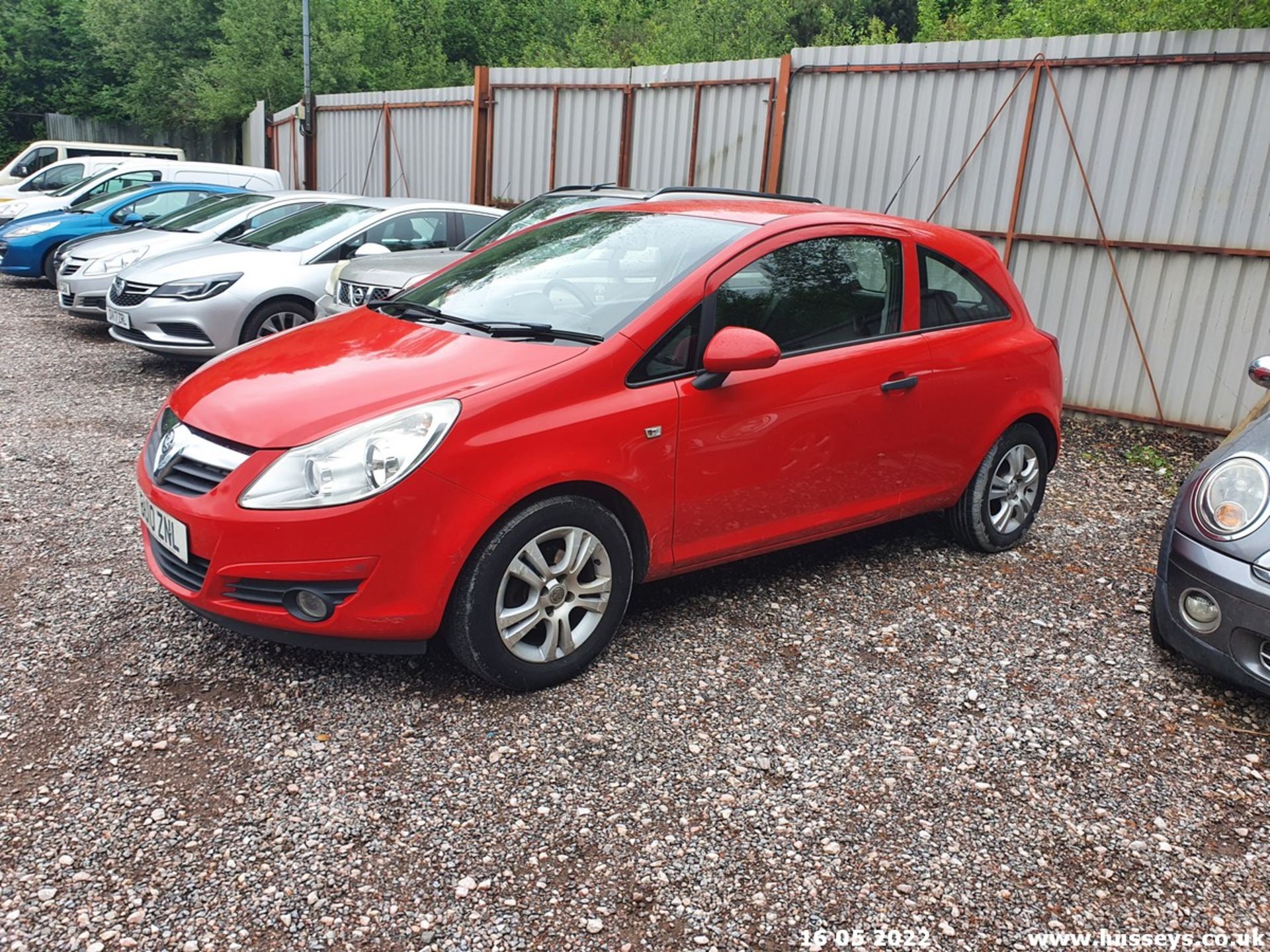 10/10 VAUXHALL CORSA ENERGY ECOFLEX - 998cc 3dr Hatchback (Red, 86k) - Image 10 of 33