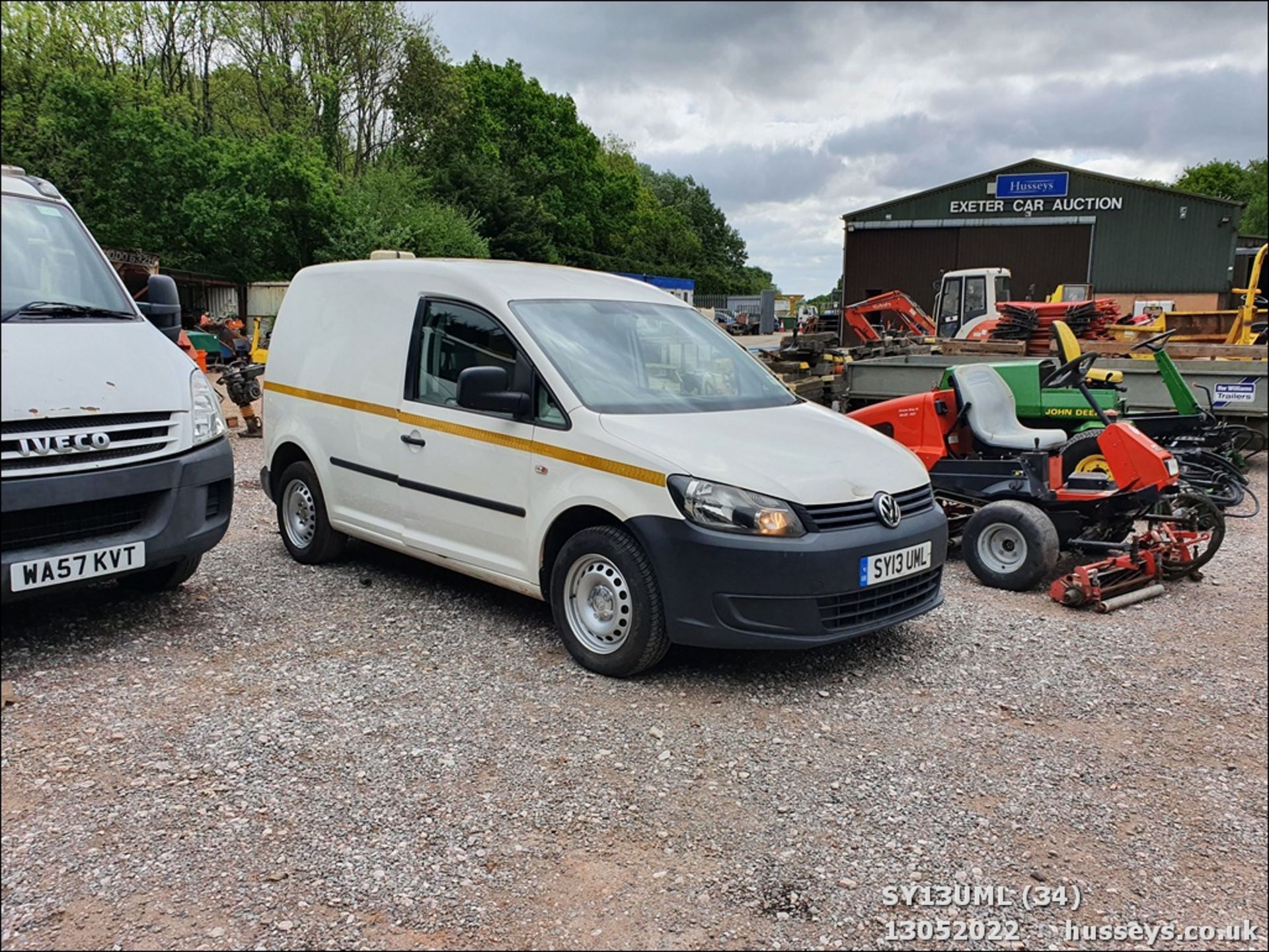 13/13 VOLKSWAGEN CADDY C20 TDI 102 - 1598cc Van (White, 173k) - Image 35 of 35