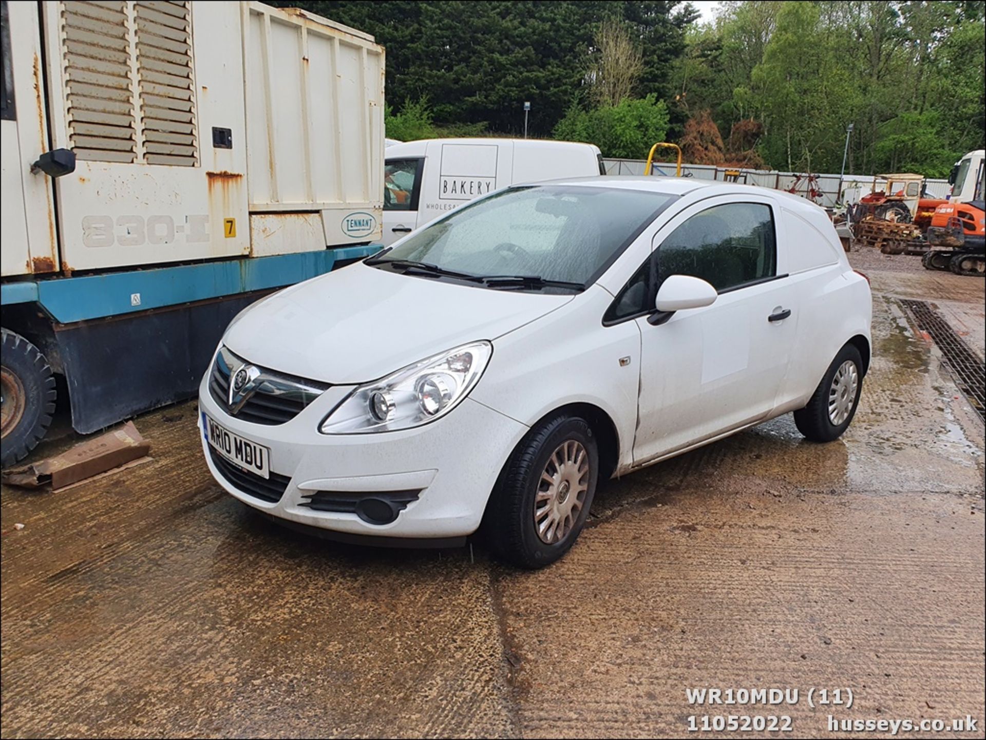 10/10 VAUXHALL CORSA CDTI - 1248cc 4dr Van (White, 176k) - Image 11 of 29