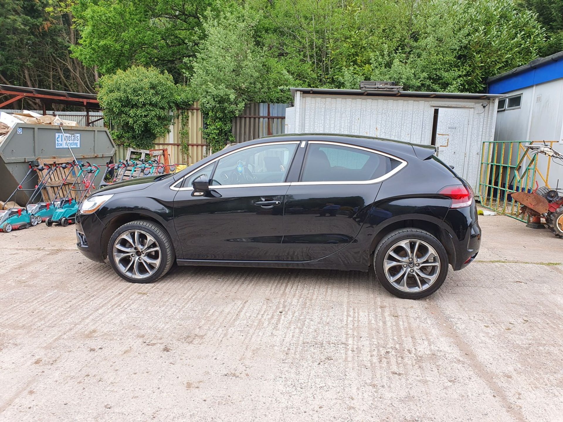 14/14 CITROEN DS4 DSTYLE AIRDREAM E-HDI - 1560cc 5dr Hatchback (Black, 147k) - Image 7 of 36