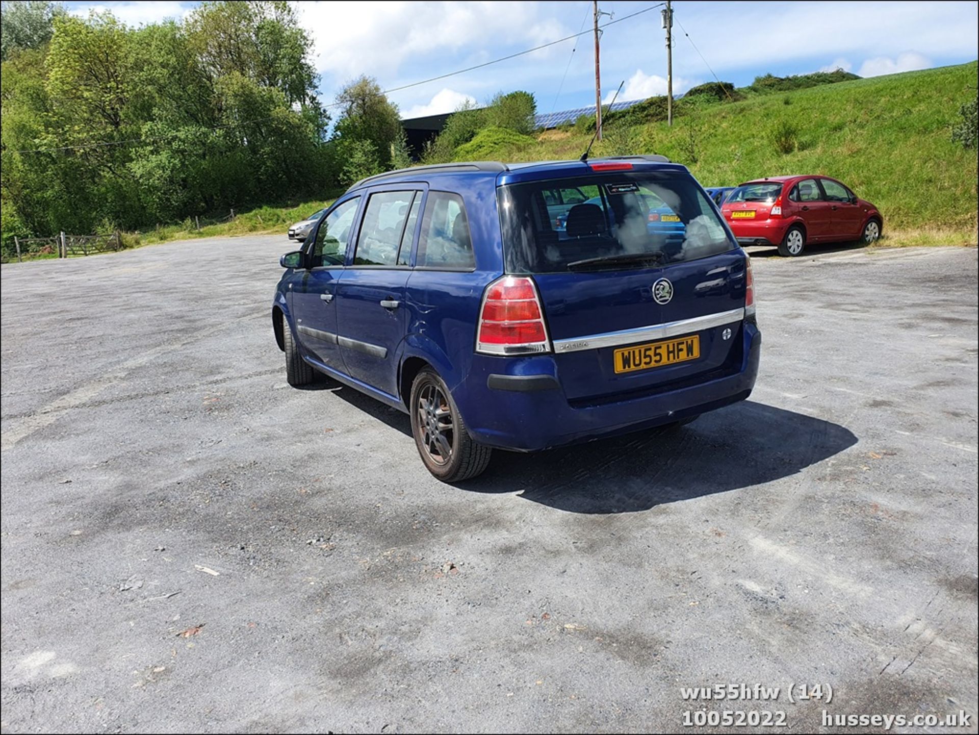 06/55 VAUXHALL ZAFIRA EXPRESSION - 1598cc 5dr MPV (Blue) - Image 14 of 38