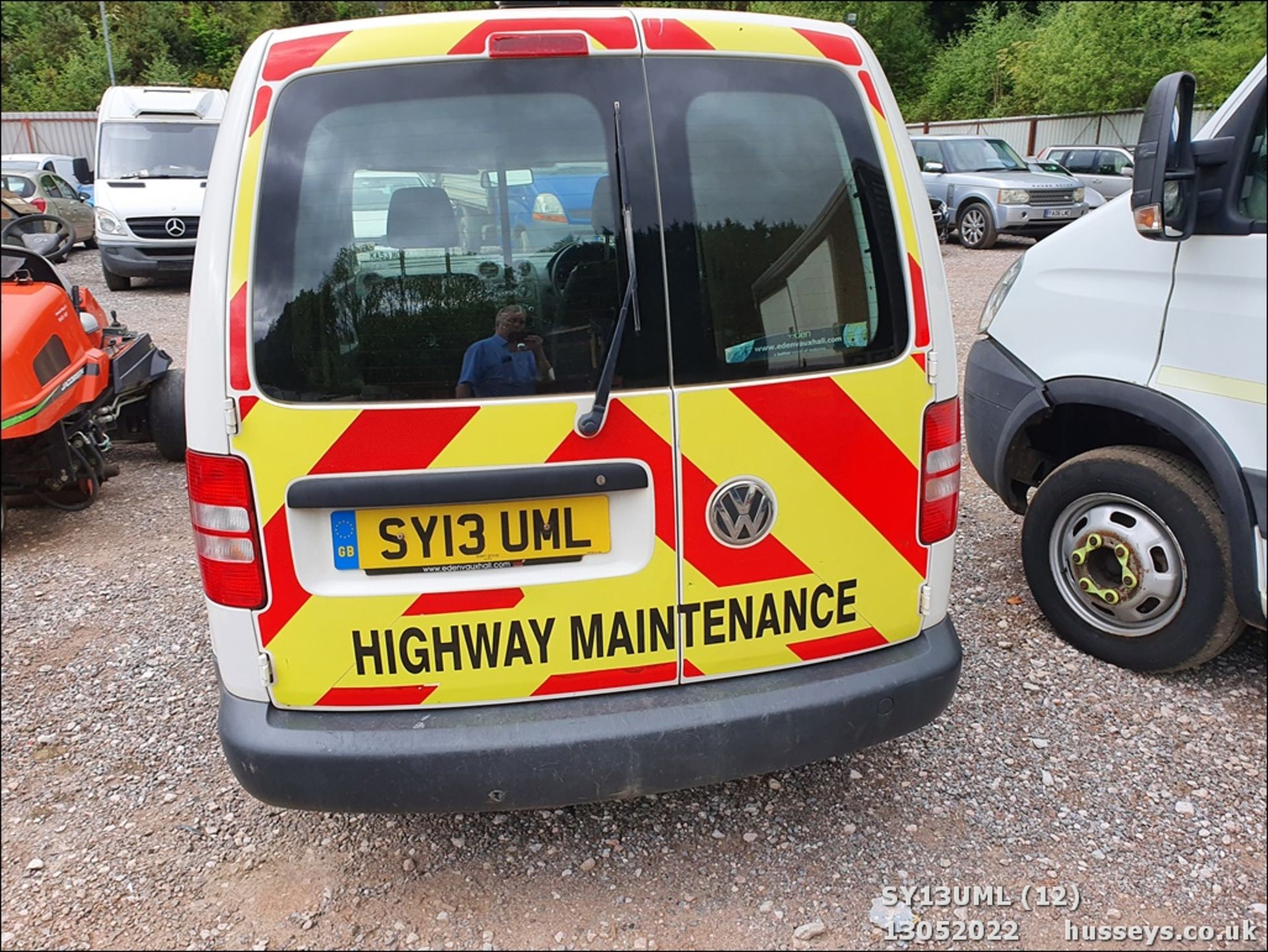 13/13 VOLKSWAGEN CADDY C20 TDI 102 - 1598cc Van (White, 173k) - Image 13 of 35