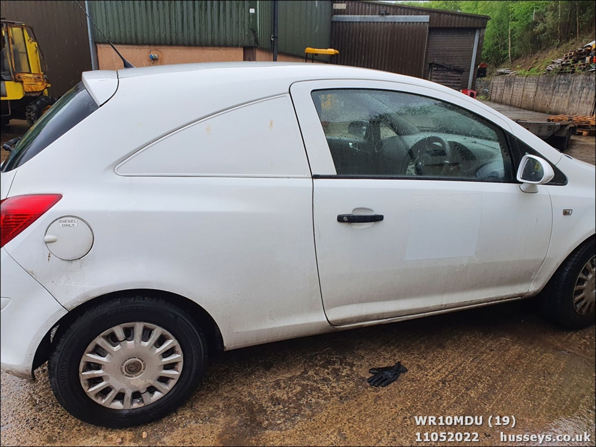 10/10 VAUXHALL CORSA CDTI - 1248cc 4dr Van (White, 176k) - Image 19 of 29