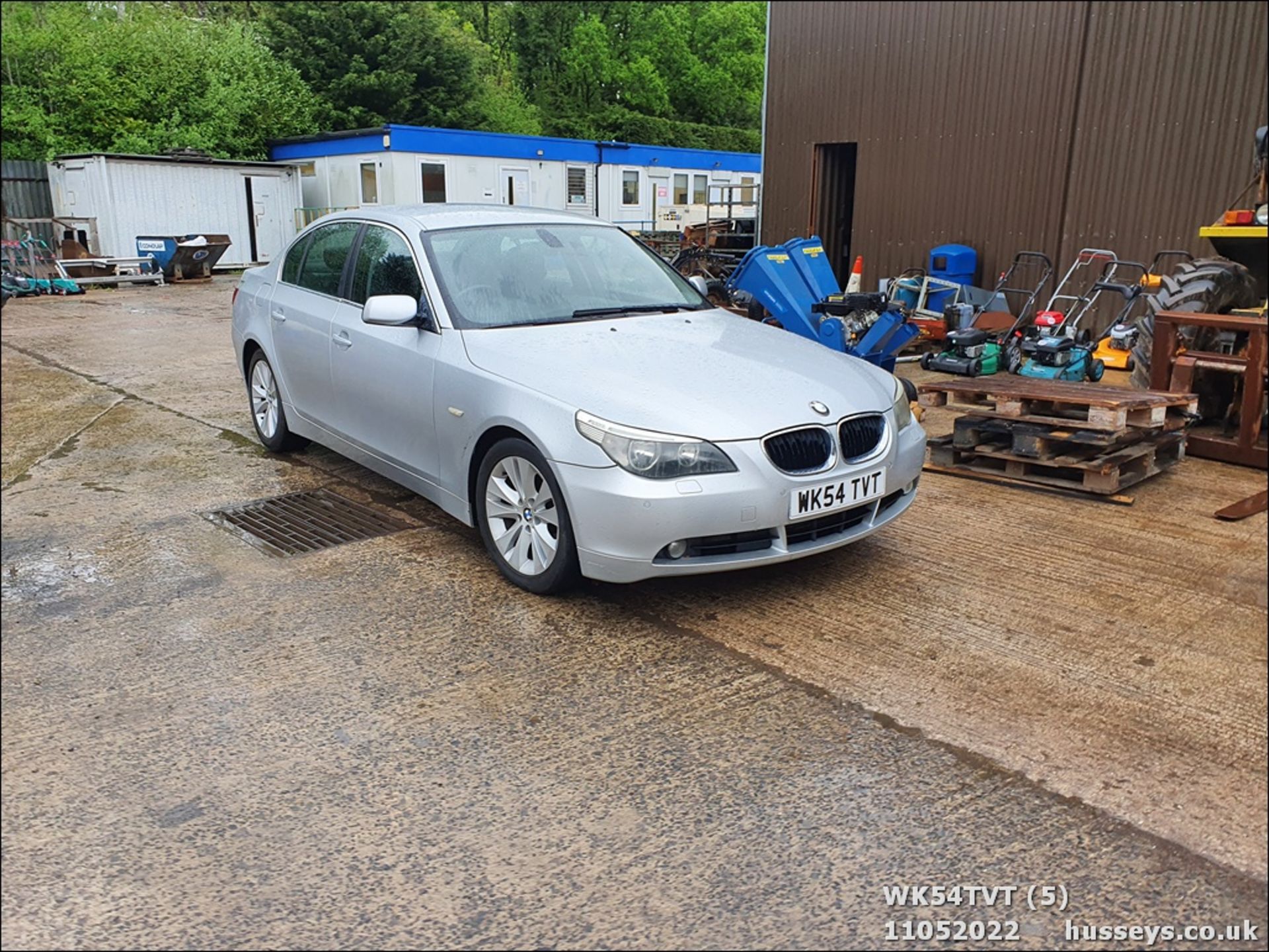 04/54 BMW 530 SE AUTO - 2993cc 4dr Saloon (Silver, 166k) - Image 5 of 44