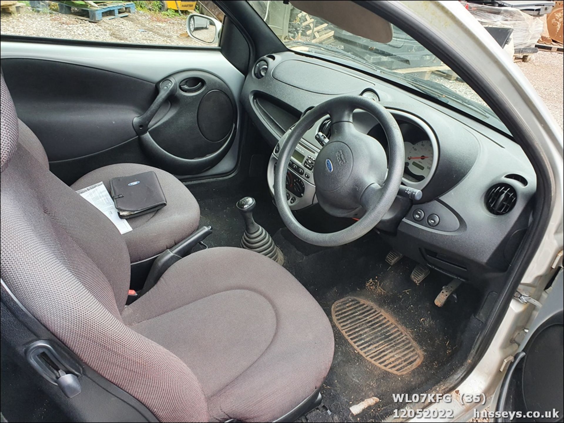 07/07 FORD KA STYLE CLIMATE - 1297cc 3dr Hatchback (Silver, 64k) - Image 31 of 35