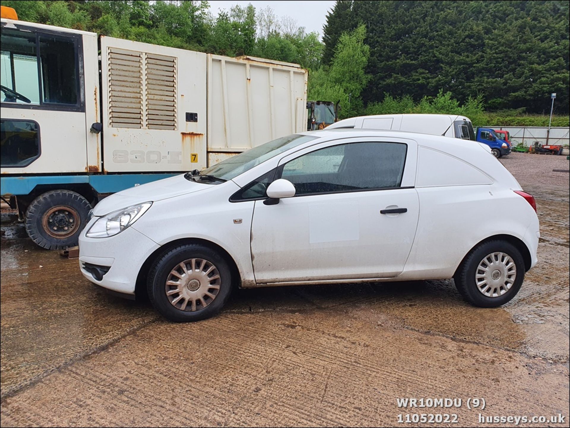 10/10 VAUXHALL CORSA CDTI - 1248cc 4dr Van (White, 176k) - Image 9 of 29